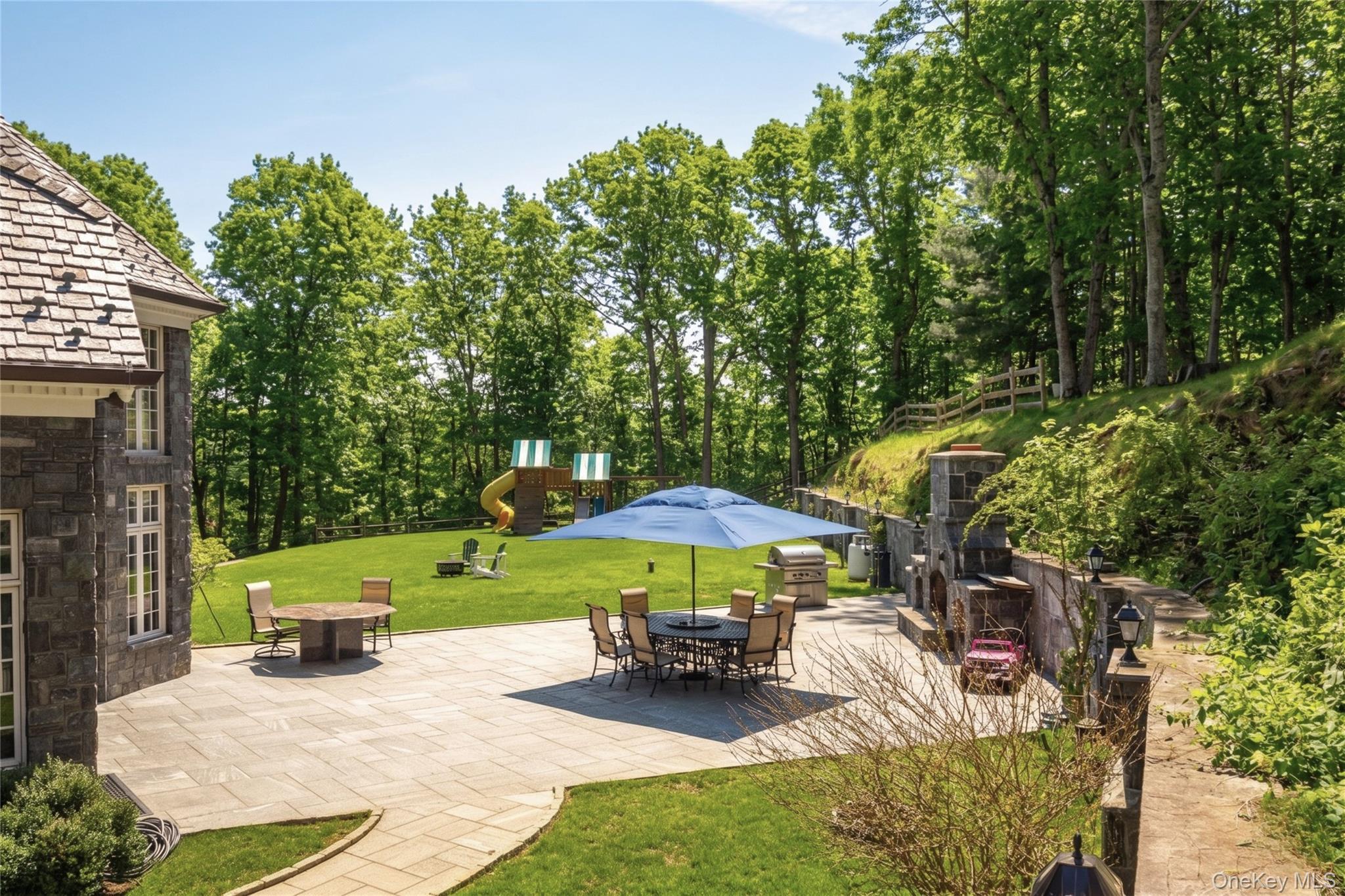 Single Family Vincent Lane  Westchester County, NY 10504, MLS-983109-30