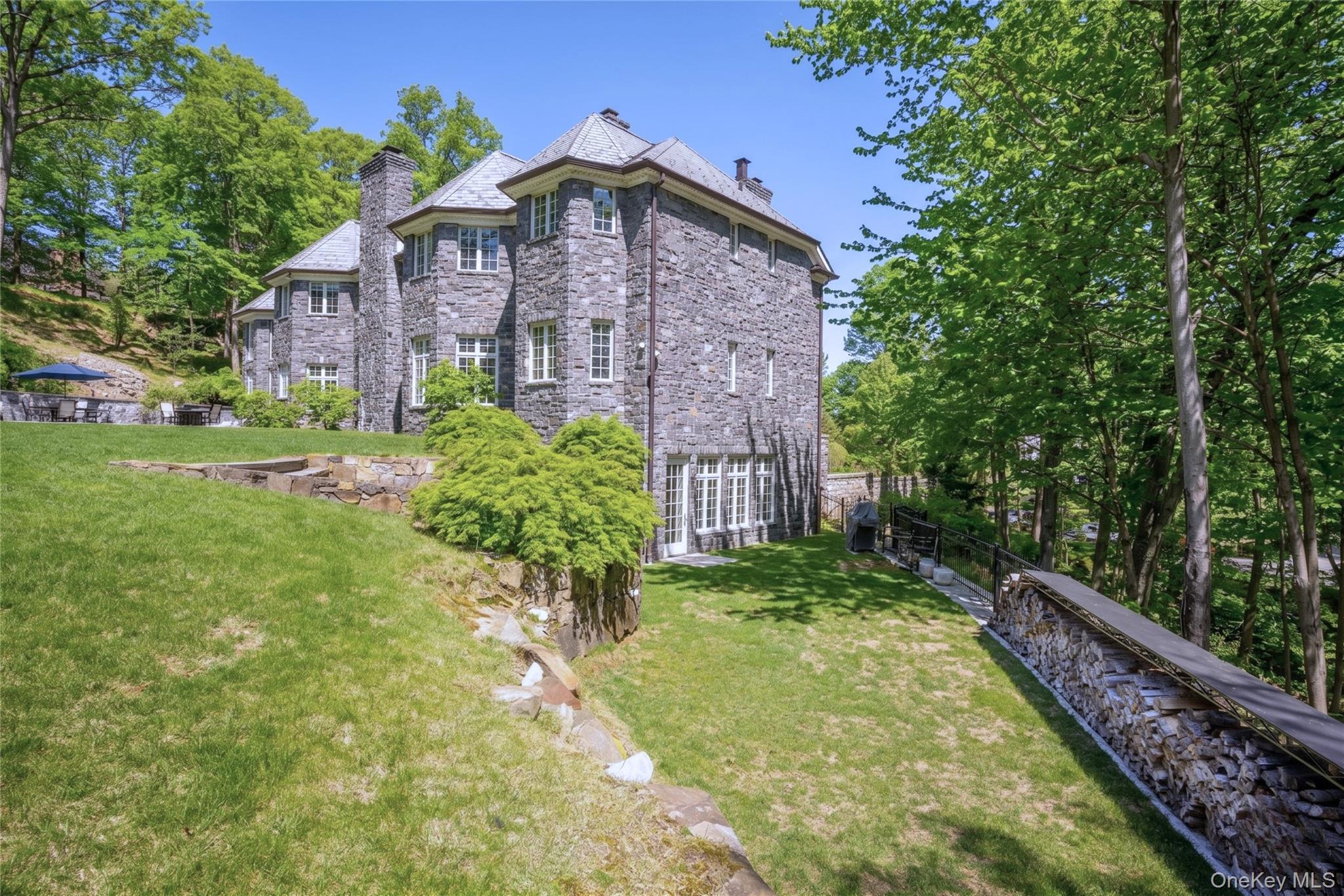 Single Family Vincent Lane  Westchester County, NY 10504, MLS-983109-35