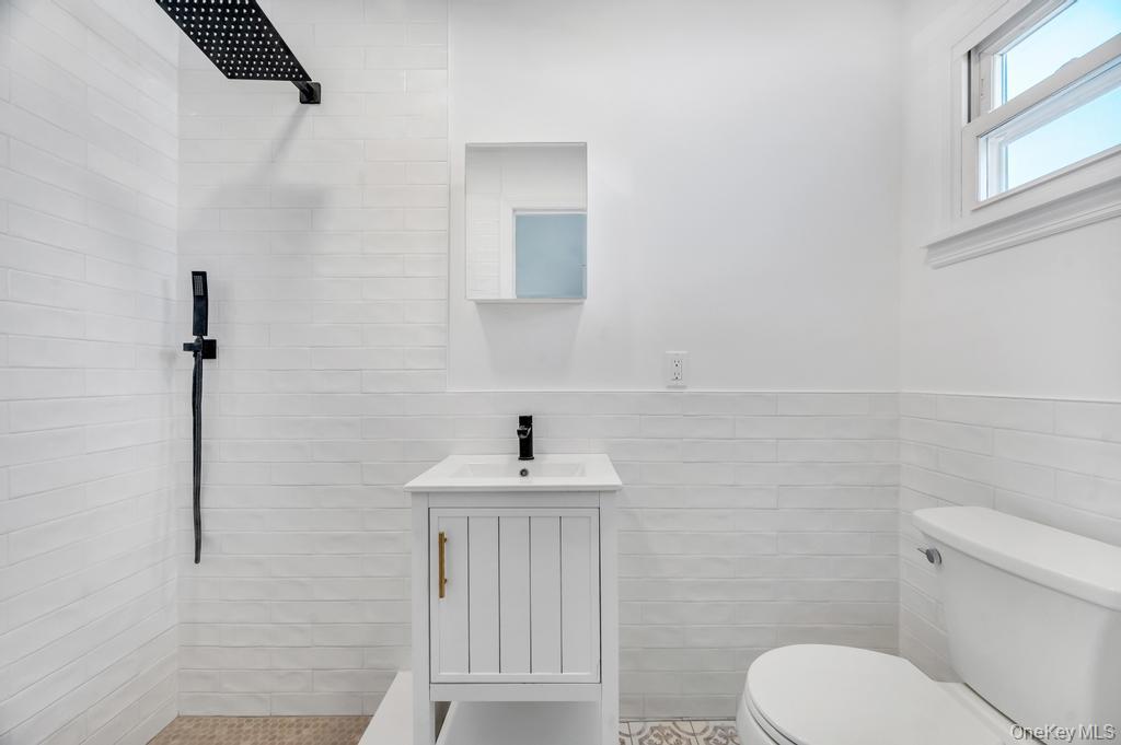 Single Family 14th  Suffolk County, NY 11729, MLS-983117-12