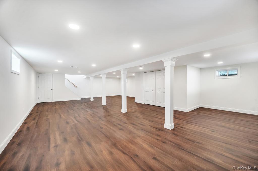 Single Family 14th  Suffolk County, NY 11729, MLS-983117-16