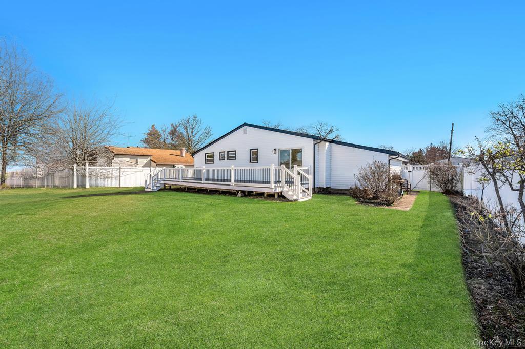 Single Family 14th  Suffolk County, NY 11729, MLS-983117-17