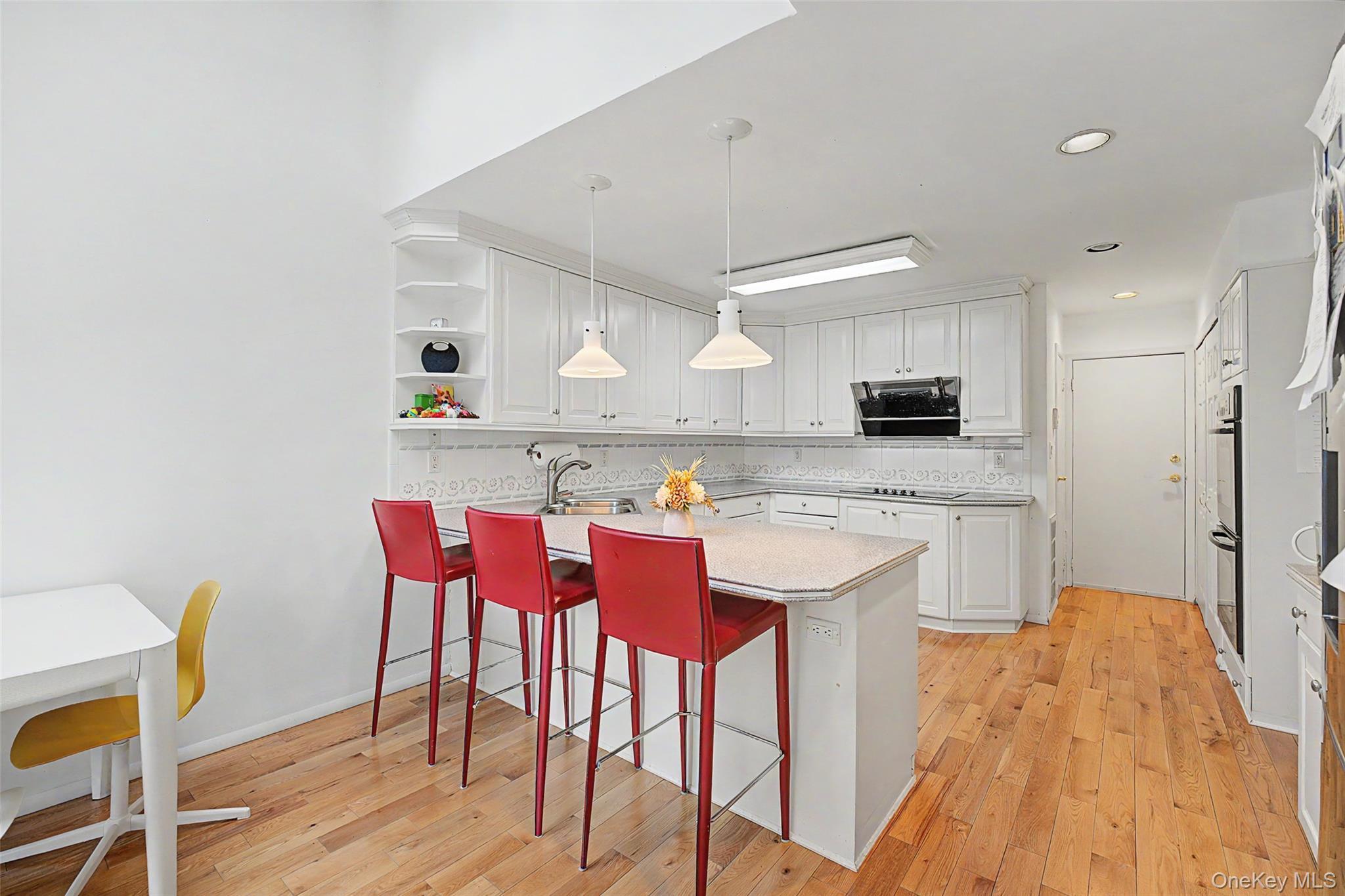 Condo Golf View  Nassau County, NY 11753, MLS-983144-14