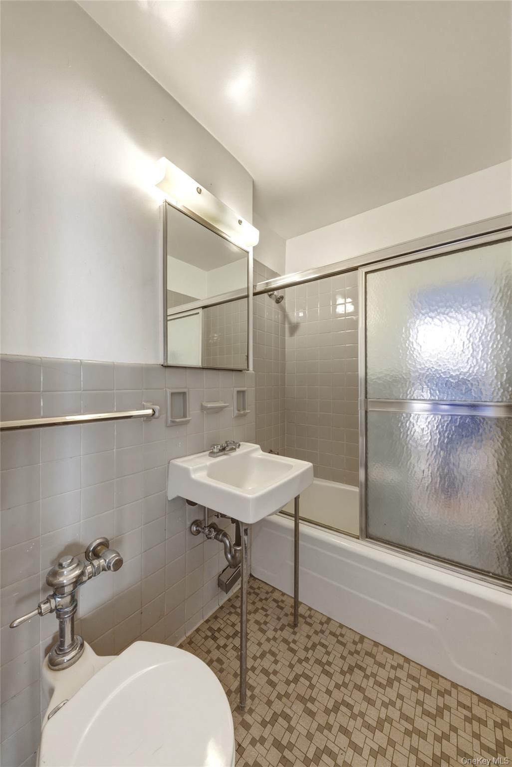 Condo 55th Manhattan, NY 10019, MLS-983154-17