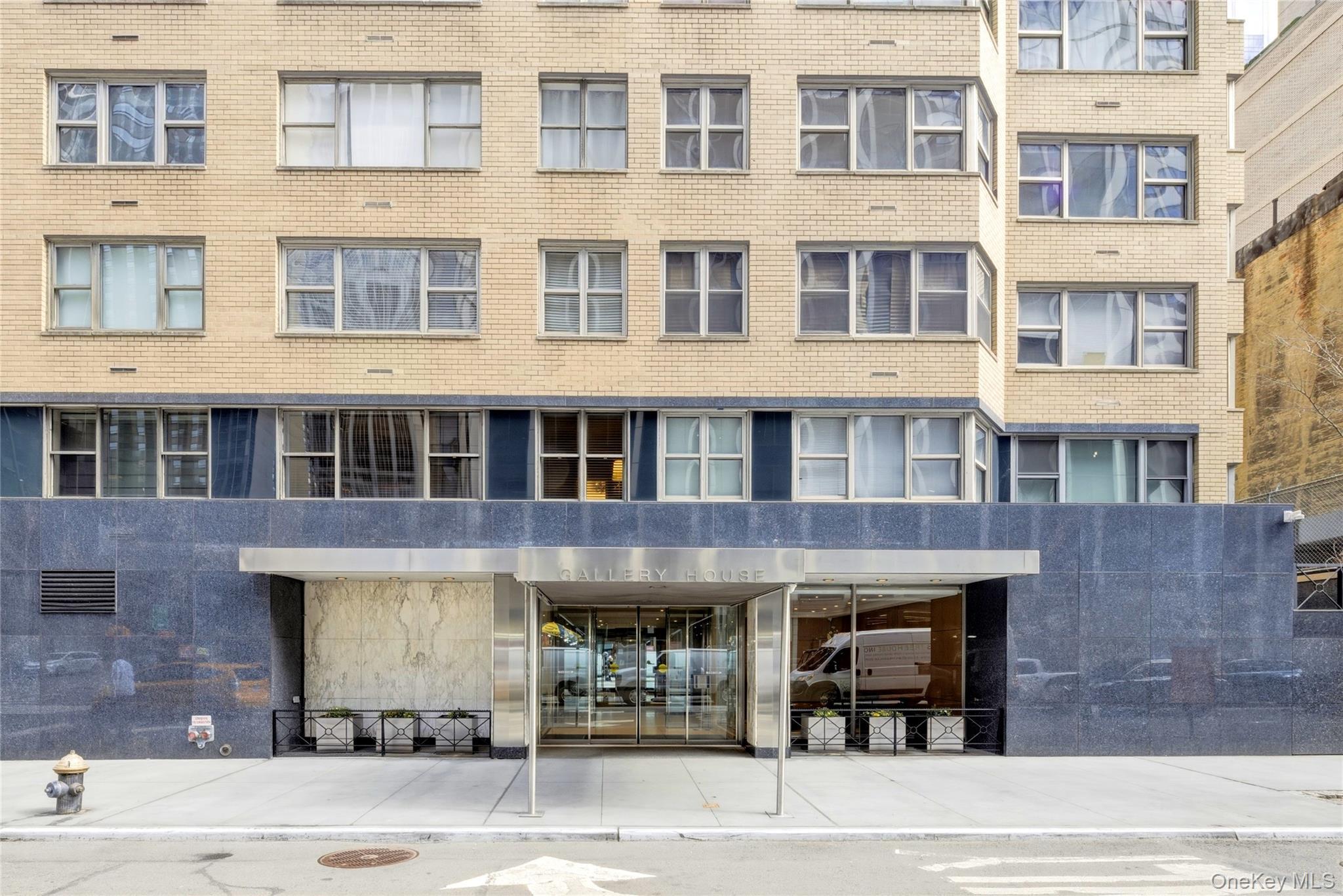 Condo 55th Manhattan, NY 10019, MLS-983154-3