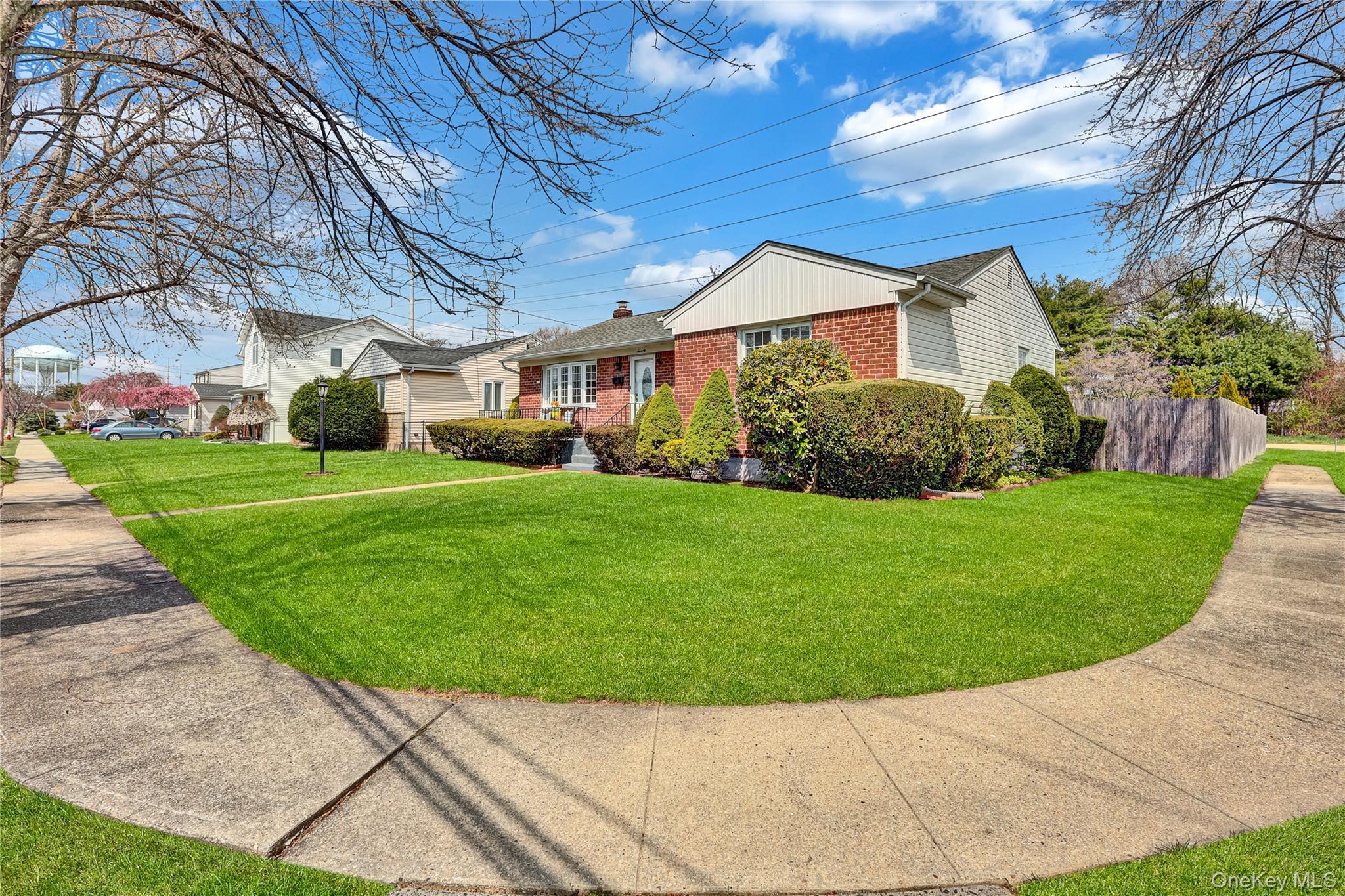 Single Family Martin  Nassau County, NY 11714, MLS-983189-3