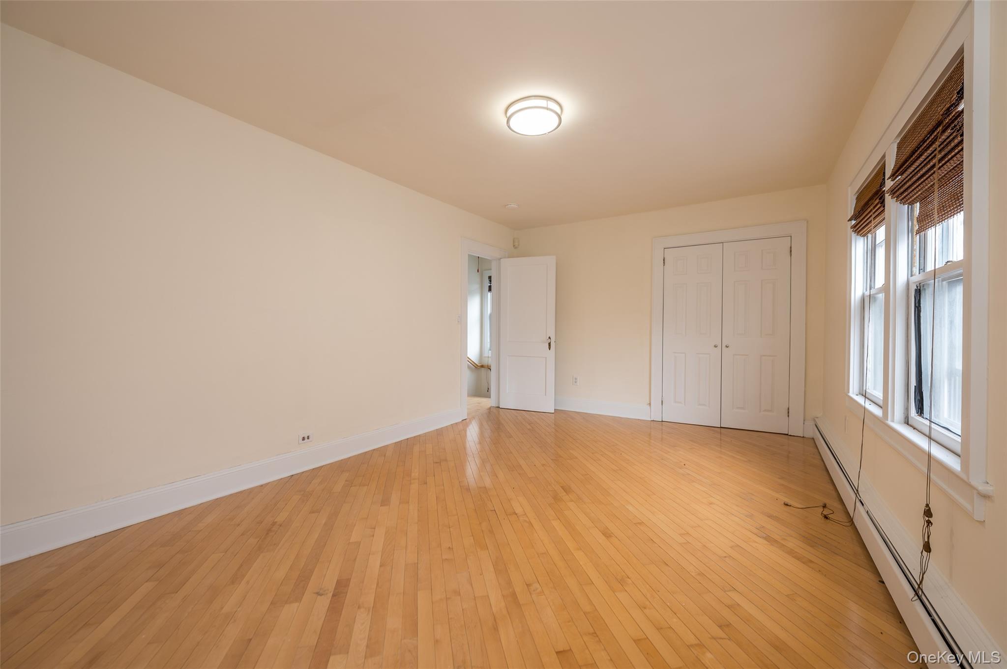 Single Family Roundhill  Westchester County, NY 10710, MLS-983194-12