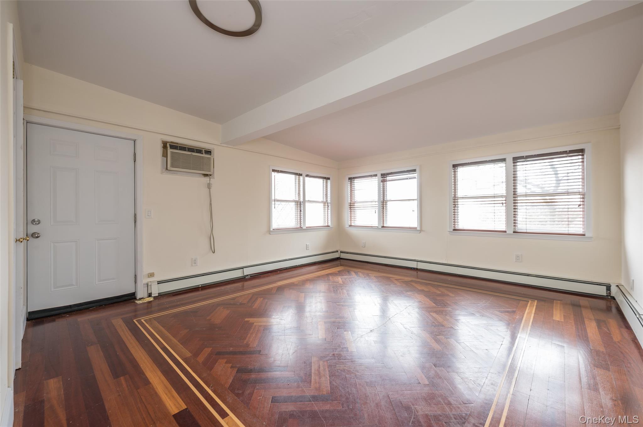 Single Family Roundhill  Westchester County, NY 10710, MLS-983194-7