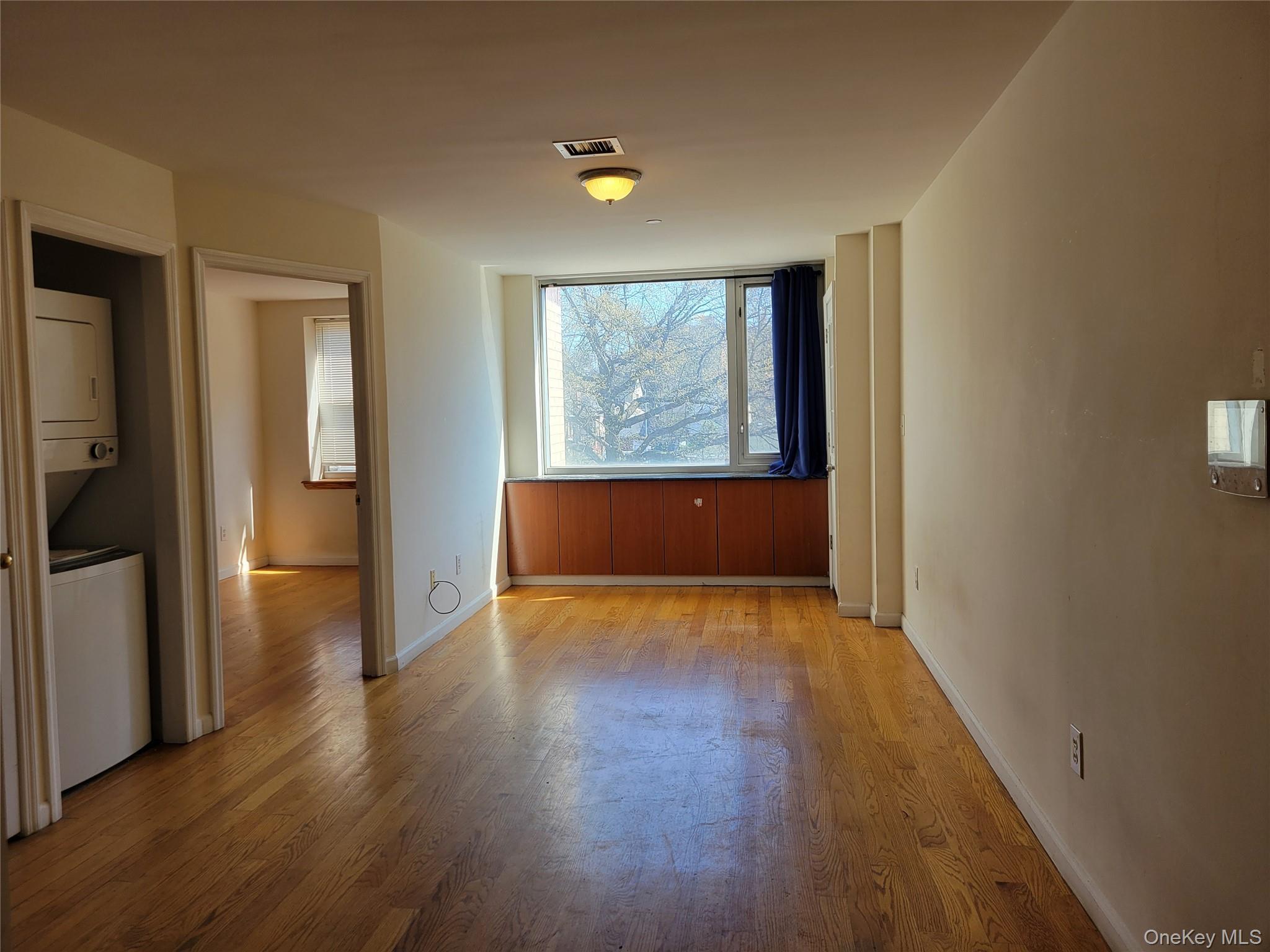Condo Union  Queens, NY 11354, MLS-983225-5