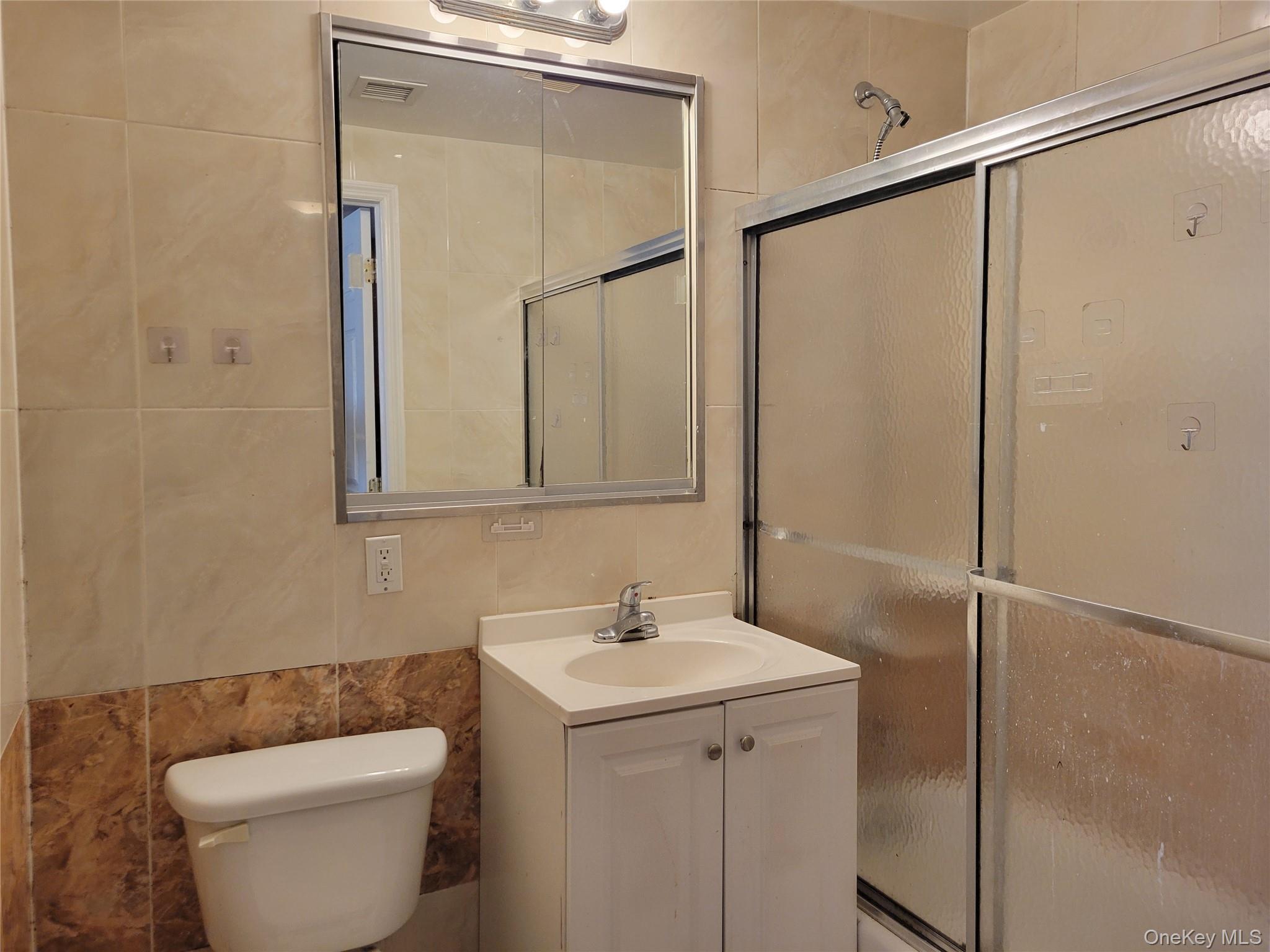 Condo Union  Queens, NY 11354, MLS-983225-6