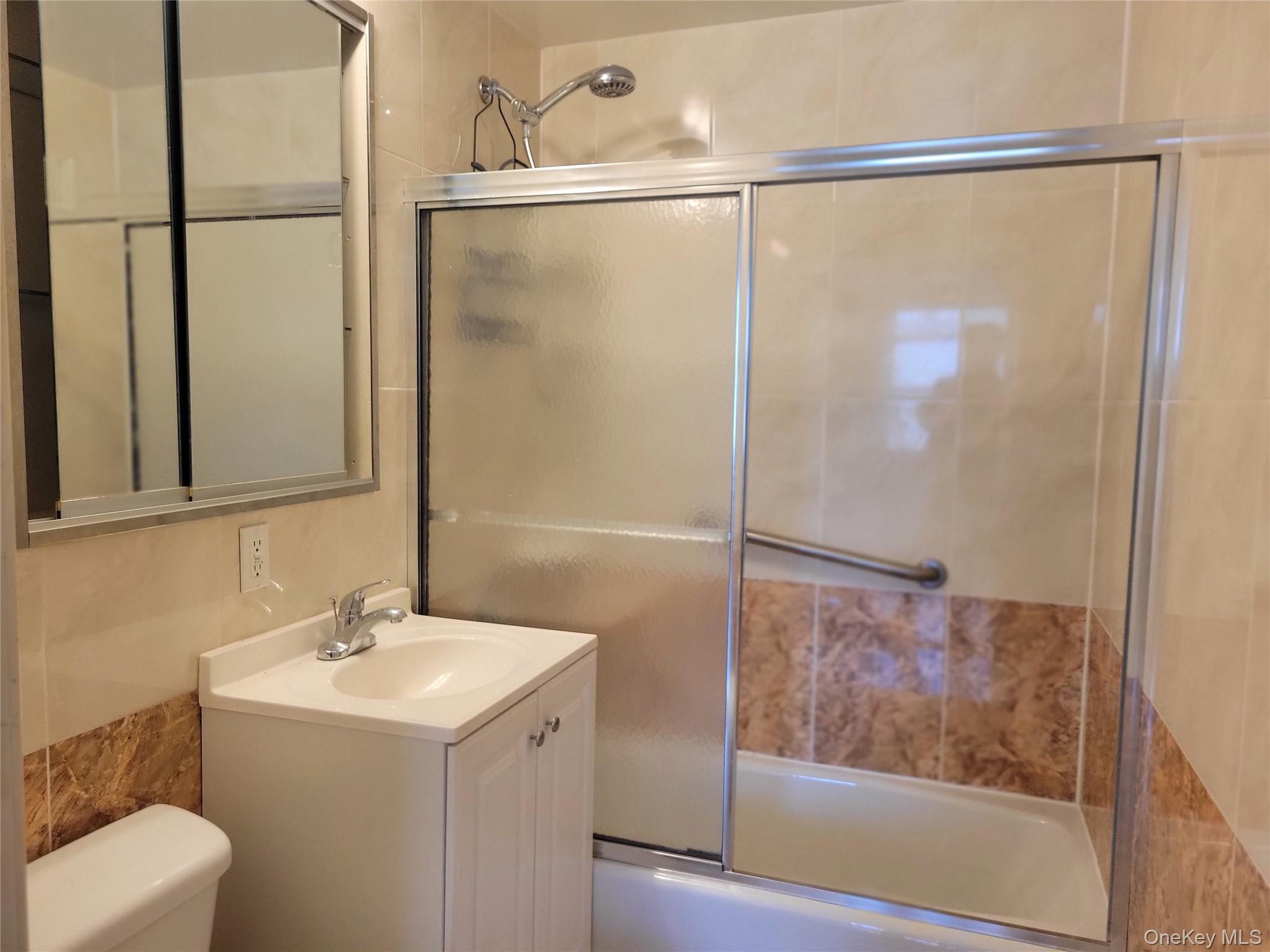 Condo Union  Queens, NY 11354, MLS-983225-7