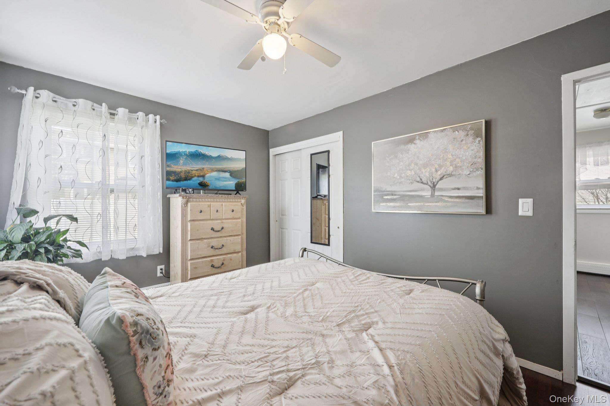 Single Family 4th  Suffolk County, NY 11704, MLS-983263-17