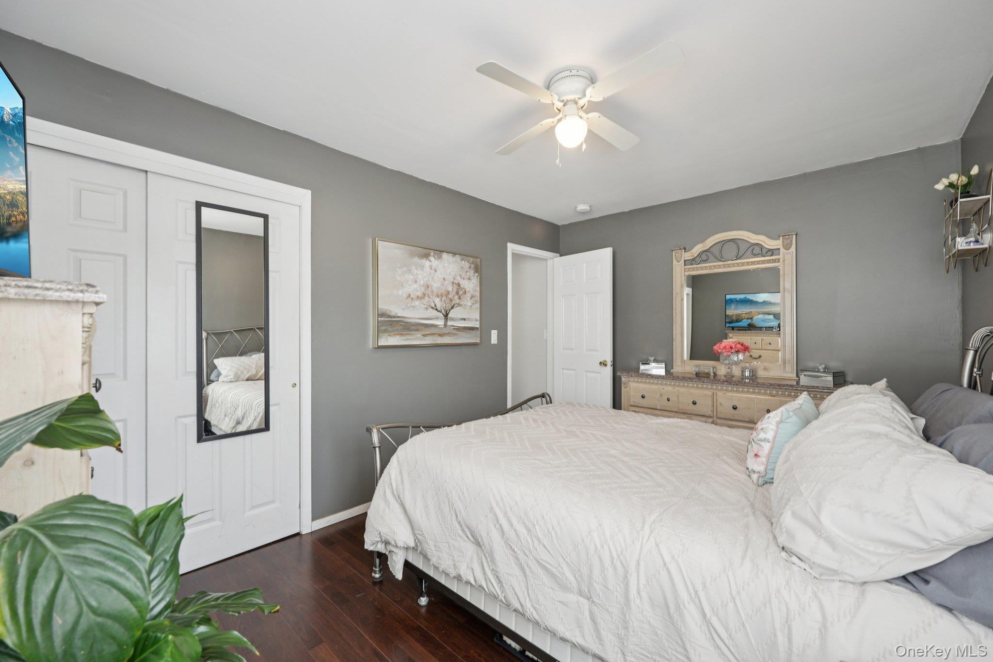 Single Family 4th  Suffolk County, NY 11704, MLS-983263-18