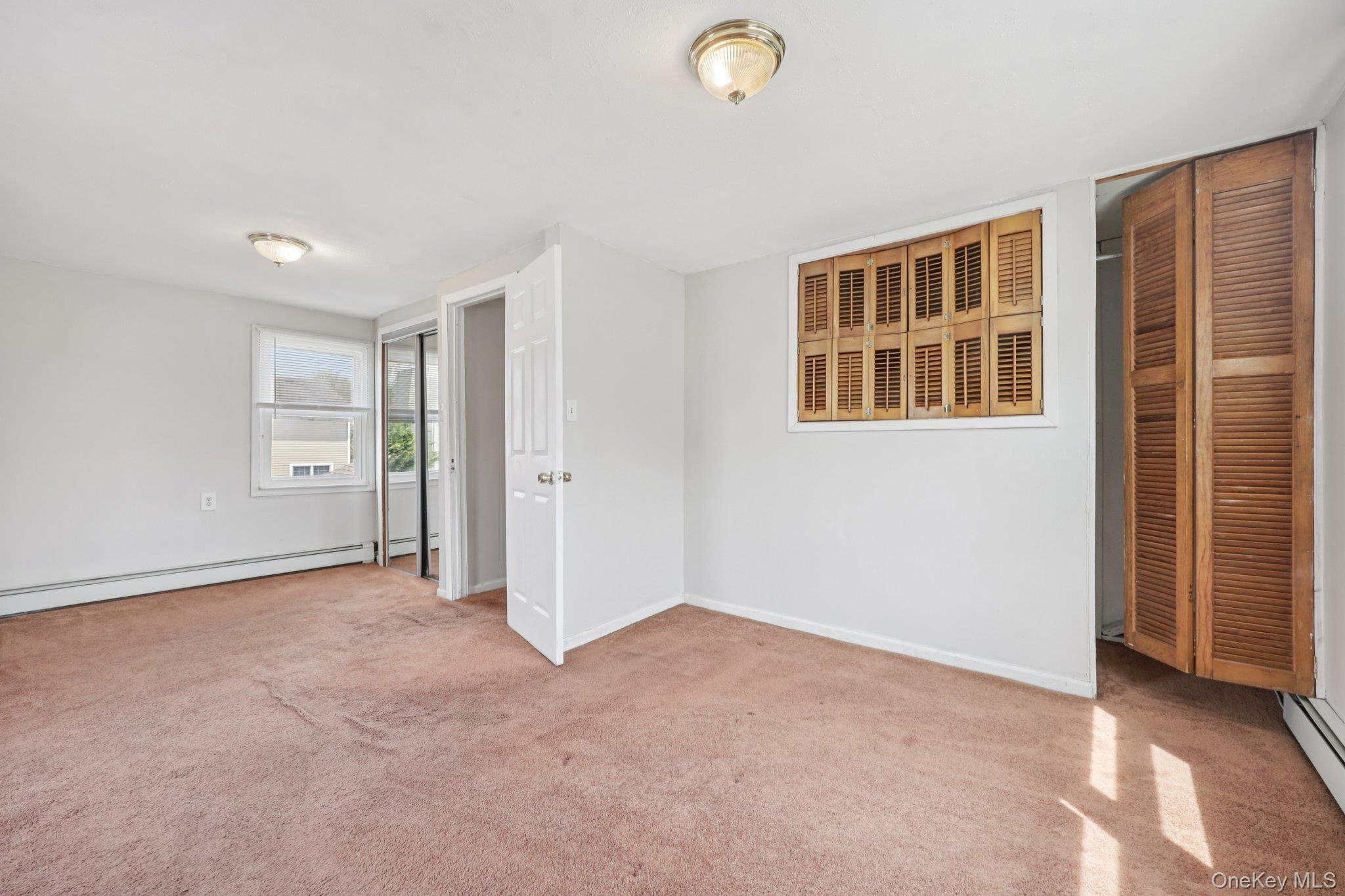 Single Family 4th  Suffolk County, NY 11704, MLS-983263-33