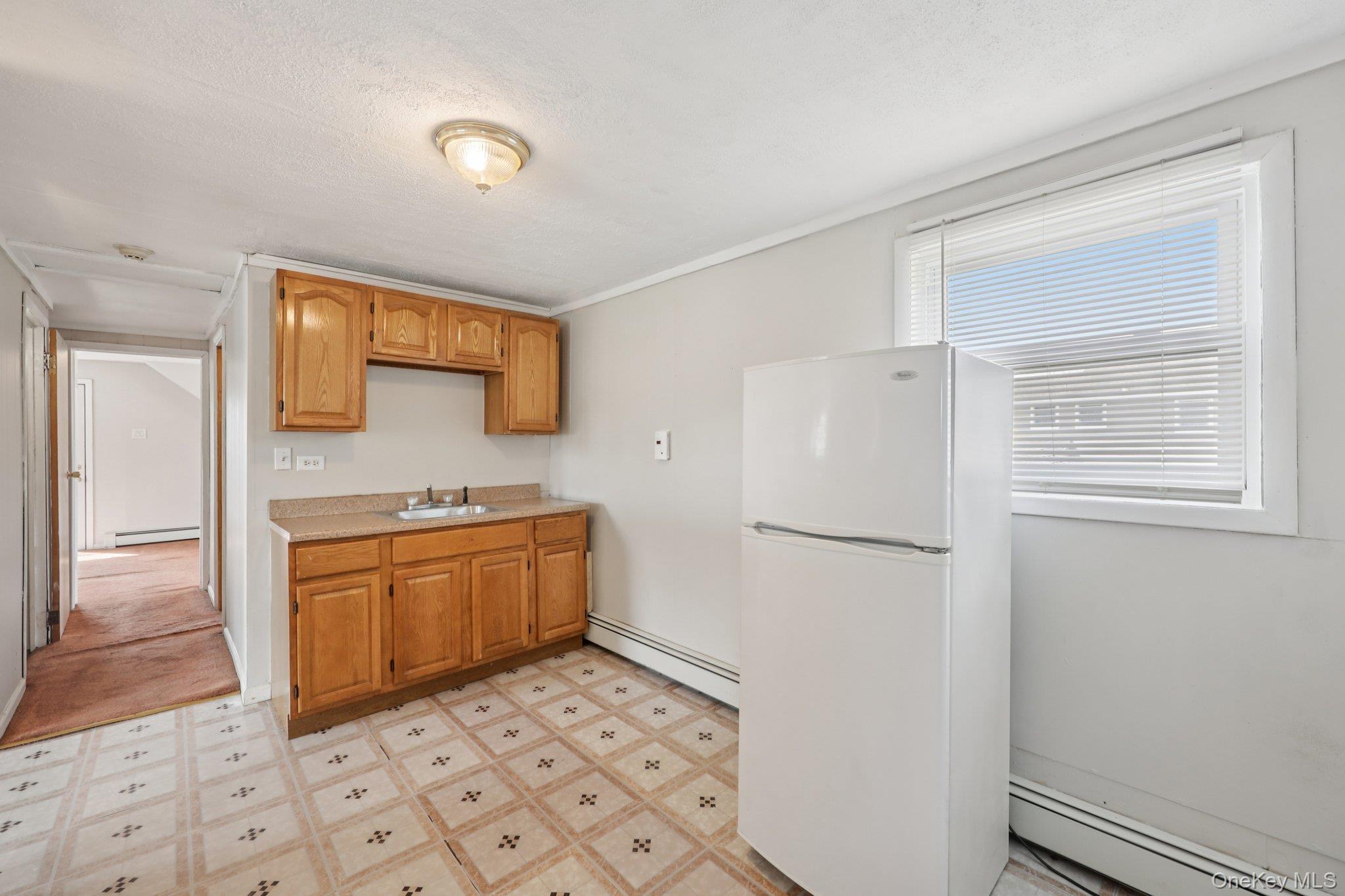 Single Family 4th  Suffolk County, NY 11704, MLS-983263-39