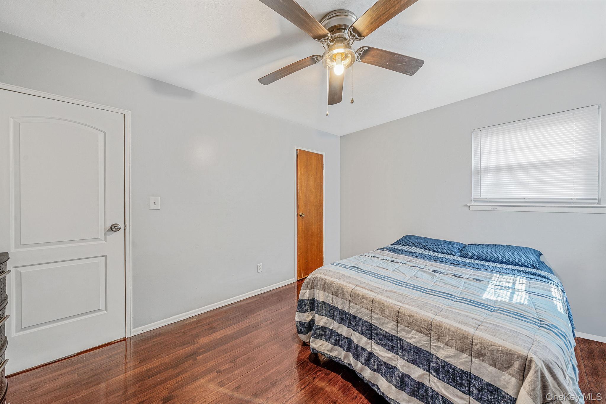 Single Family Barth  Nassau County, NY 11510, MLS-983267-15