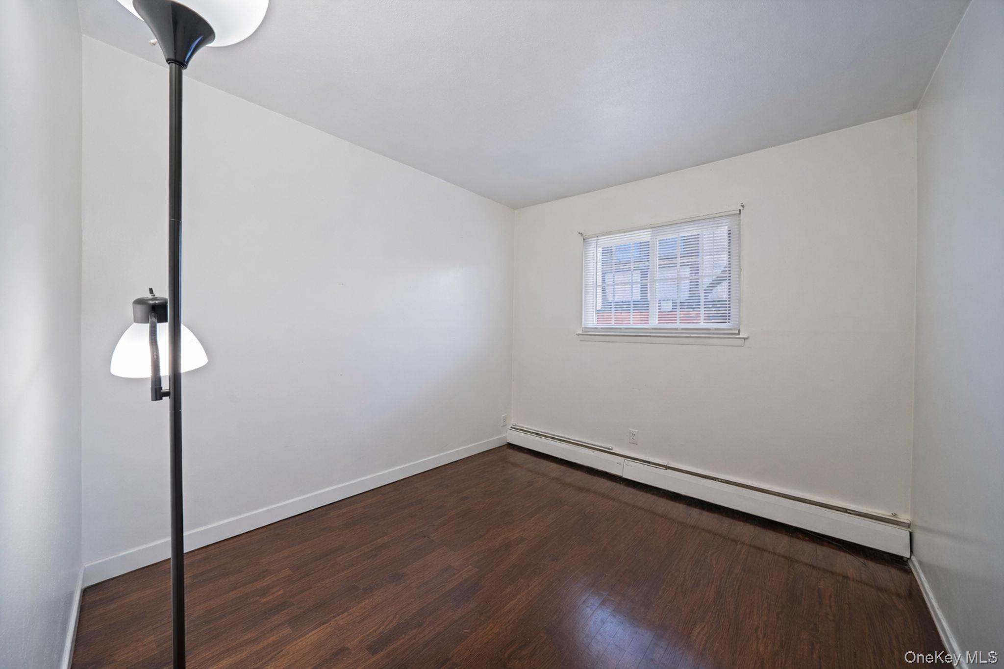 Single Family Barth  Nassau County, NY 11510, MLS-983267-18