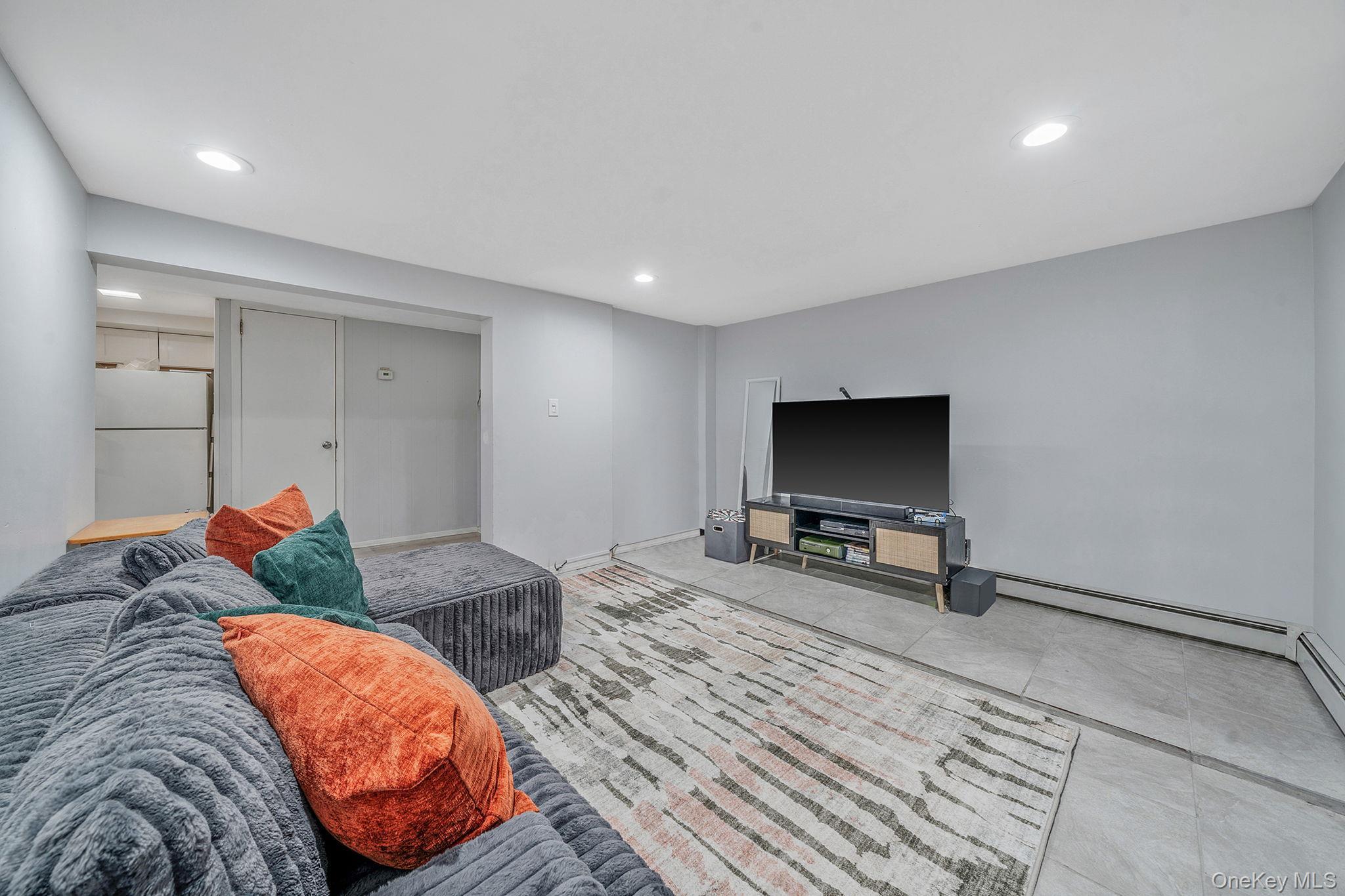 Single Family Barth  Nassau County, NY 11510, MLS-983267-24