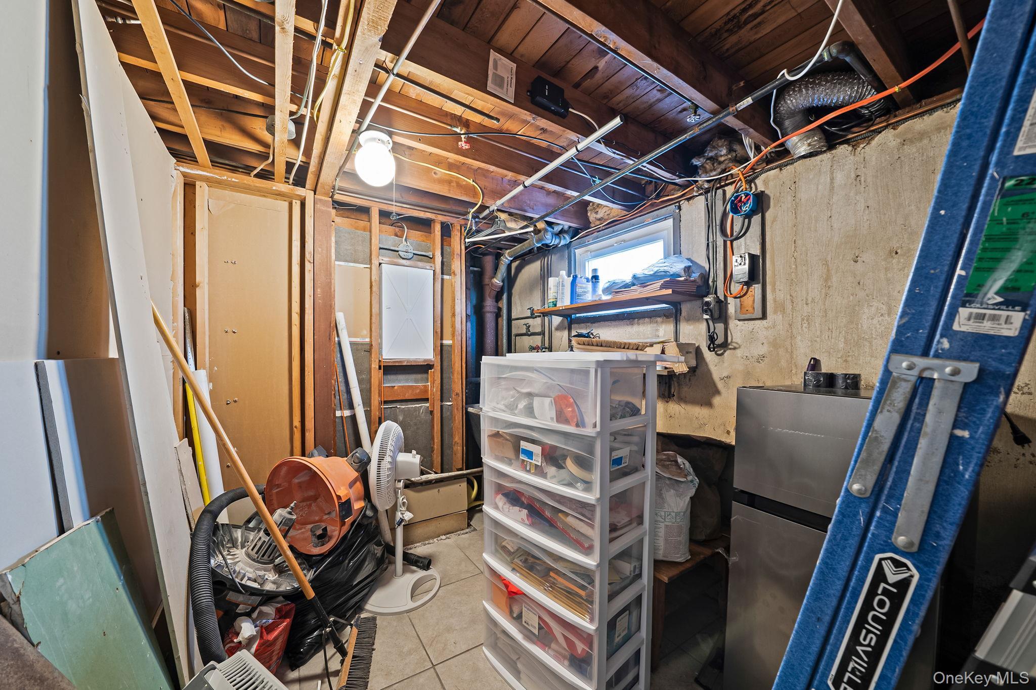 Single Family Barth  Nassau County, NY 11510, MLS-983267-30