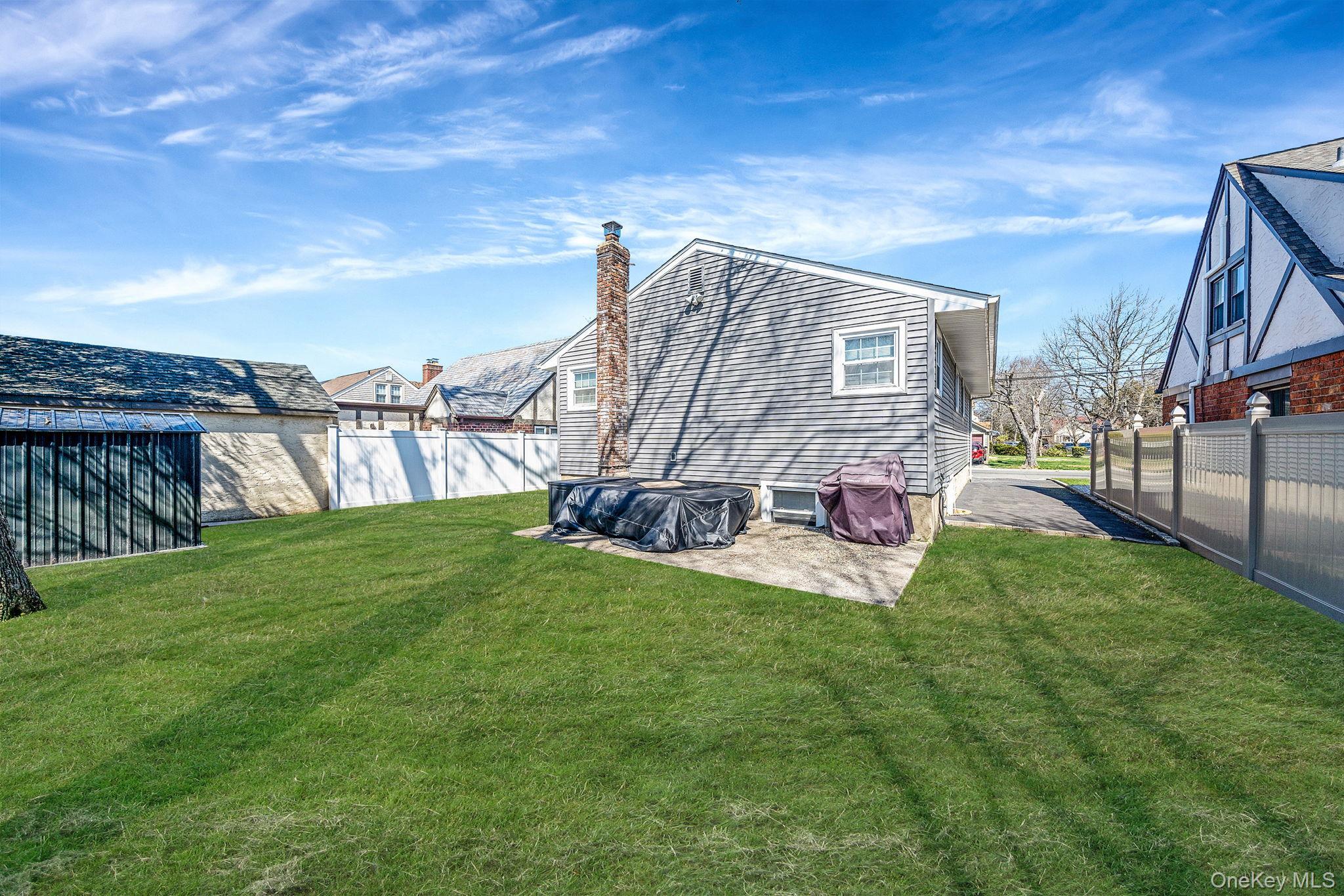 Single Family Barth  Nassau County, NY 11510, MLS-983267-4