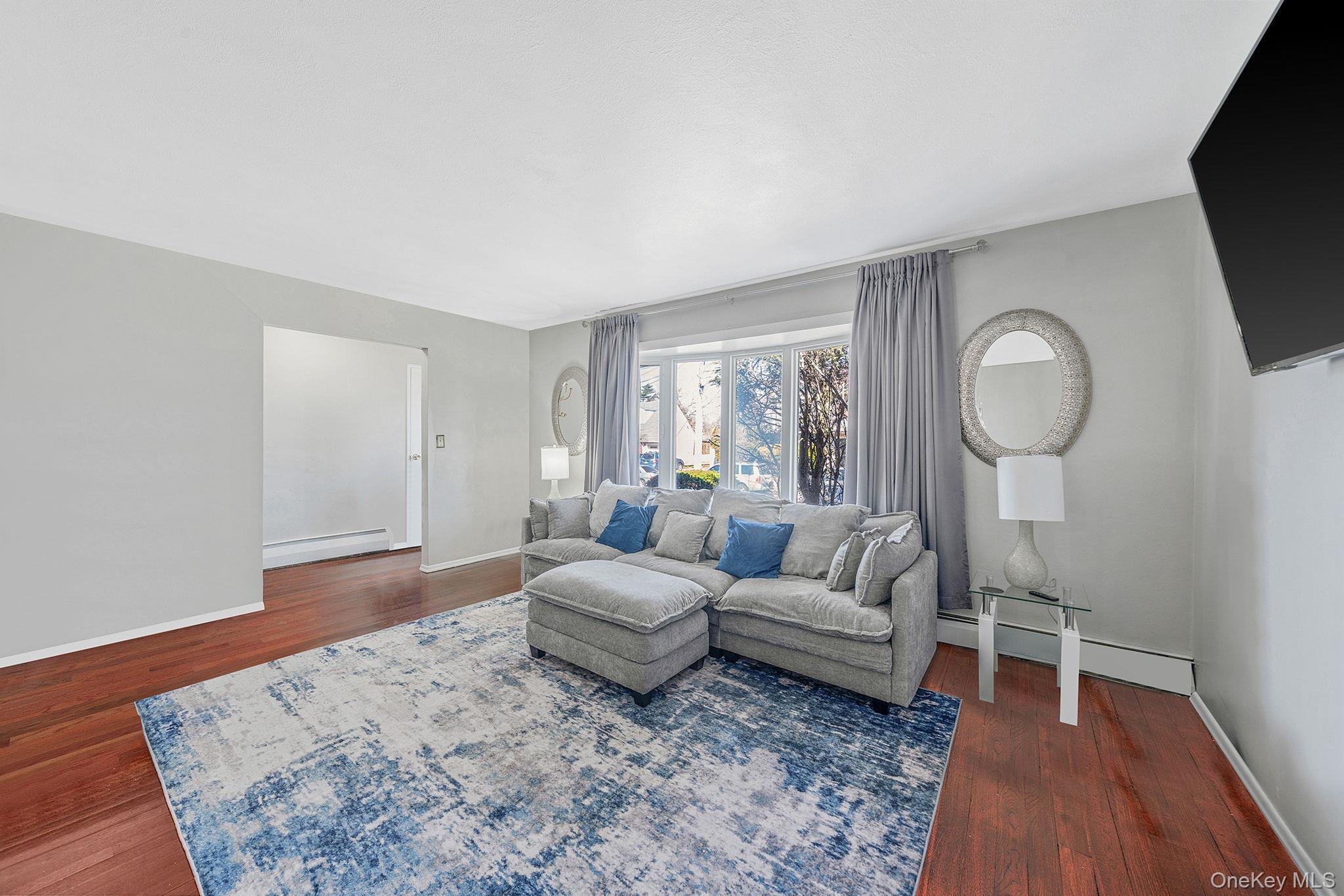 Single Family Barth  Nassau County, NY 11510, MLS-983267-9