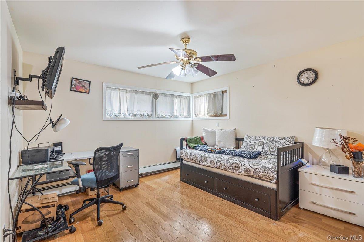 Single Family Duckpond  Nassau County, NY 11793, MLS-983279-15