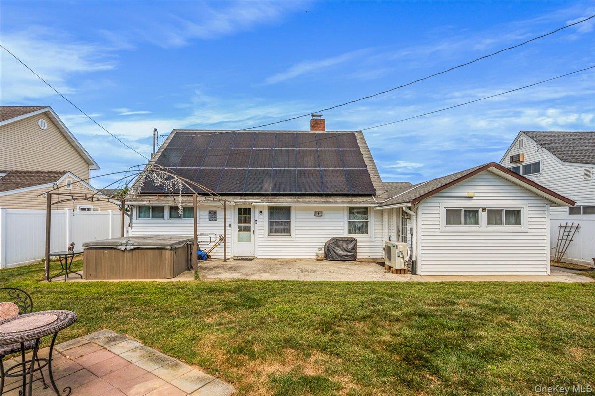 Single Family Duckpond  Nassau County, NY 11793, MLS-983279-25