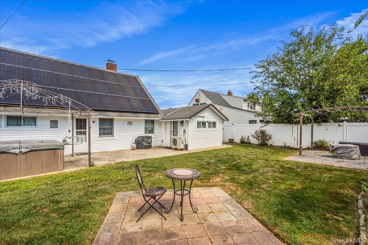 Single Family Duckpond  Nassau County, NY 11793, MLS-983279-27