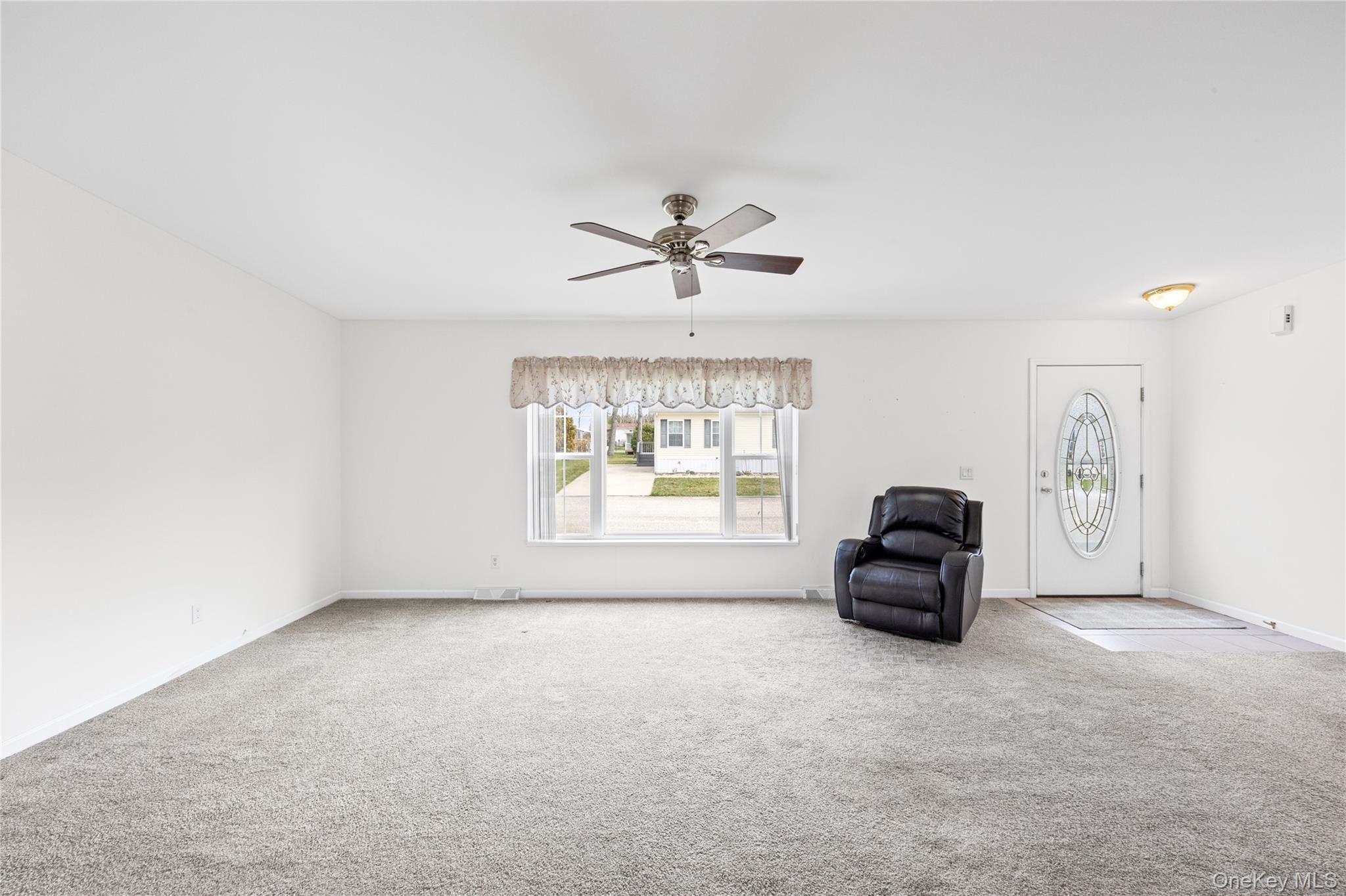 Single Family Fresh Pond Suffolk County, NY 11933, MLS-983285-4