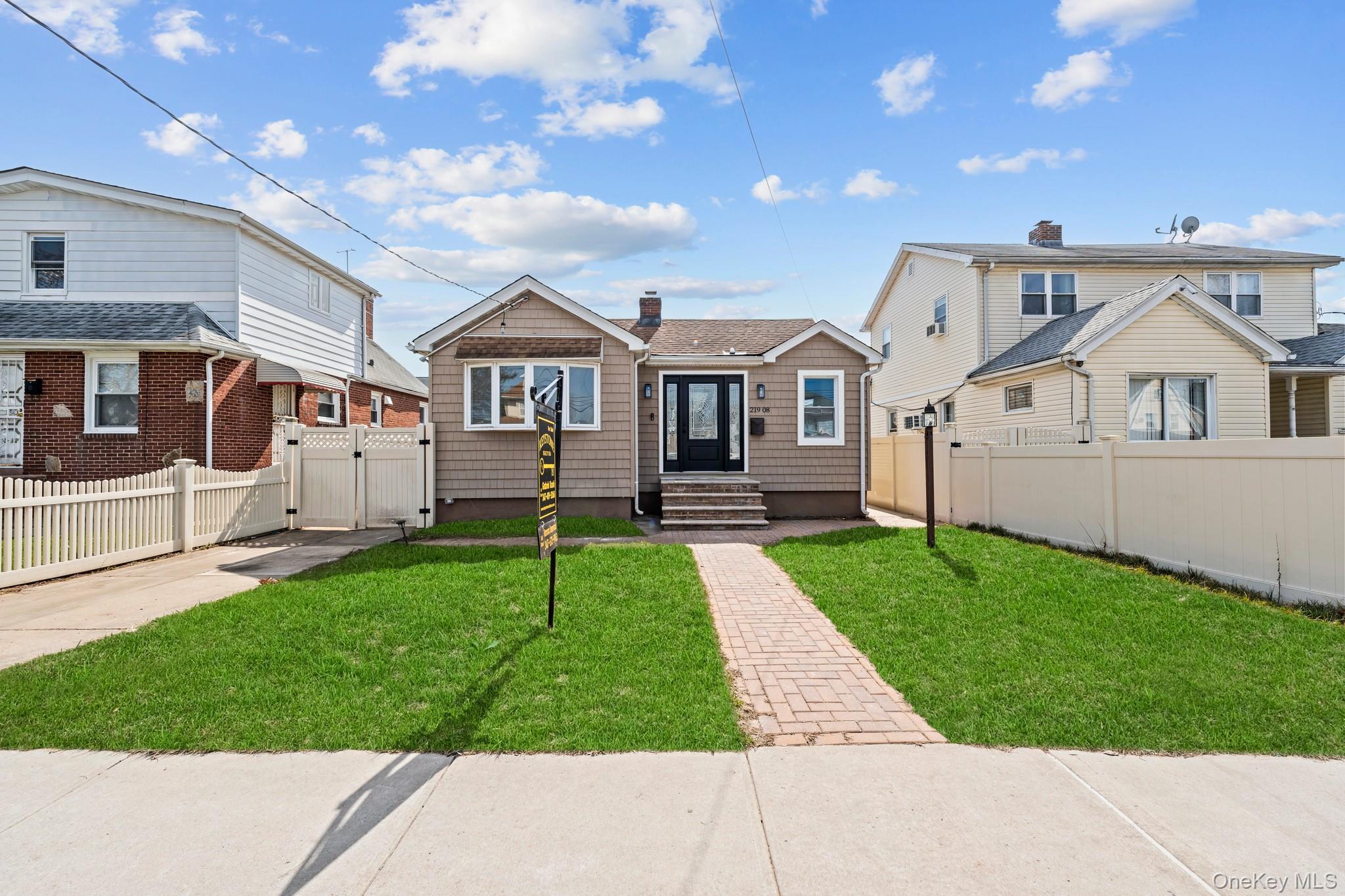 Single Family 131st  Queens, NY 11413, MLS-983287-11