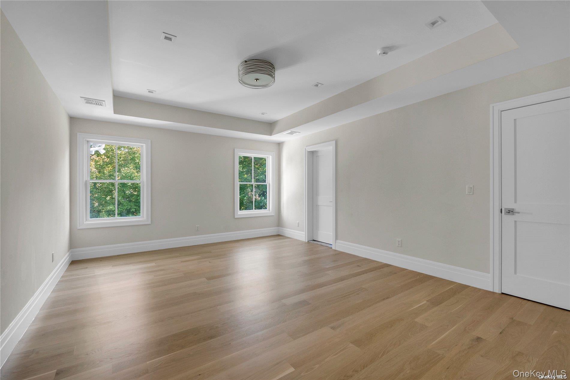 Single Family Cow Neck Road Nassau County, NY 11050, MLS-983316-25