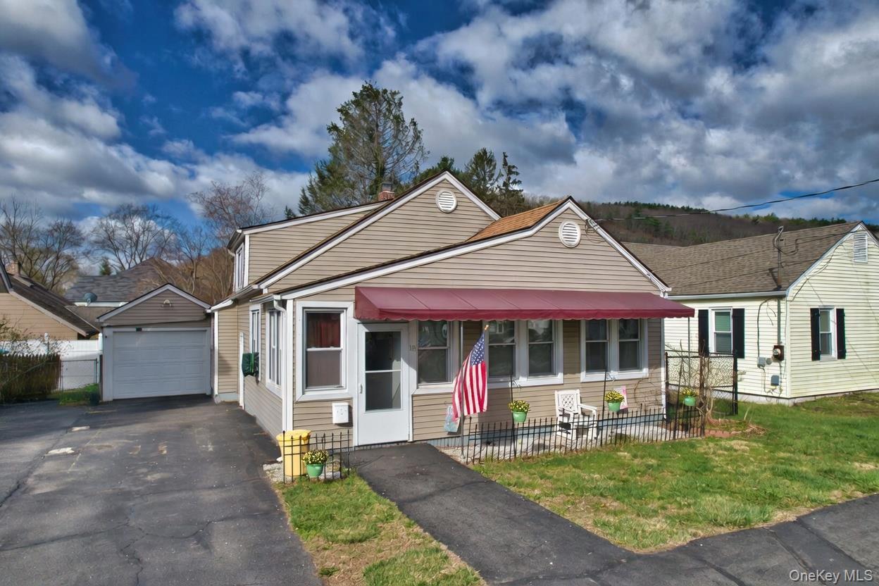 Single Family Dubois Street Orange County, NY 12771, MLS-983325-25