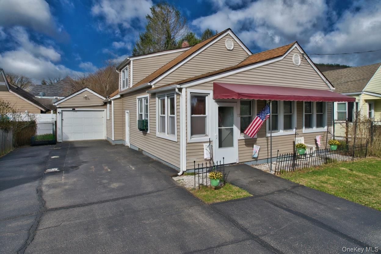 Single Family Dubois Street  Orange County, NY 12771, MLS-983325-26