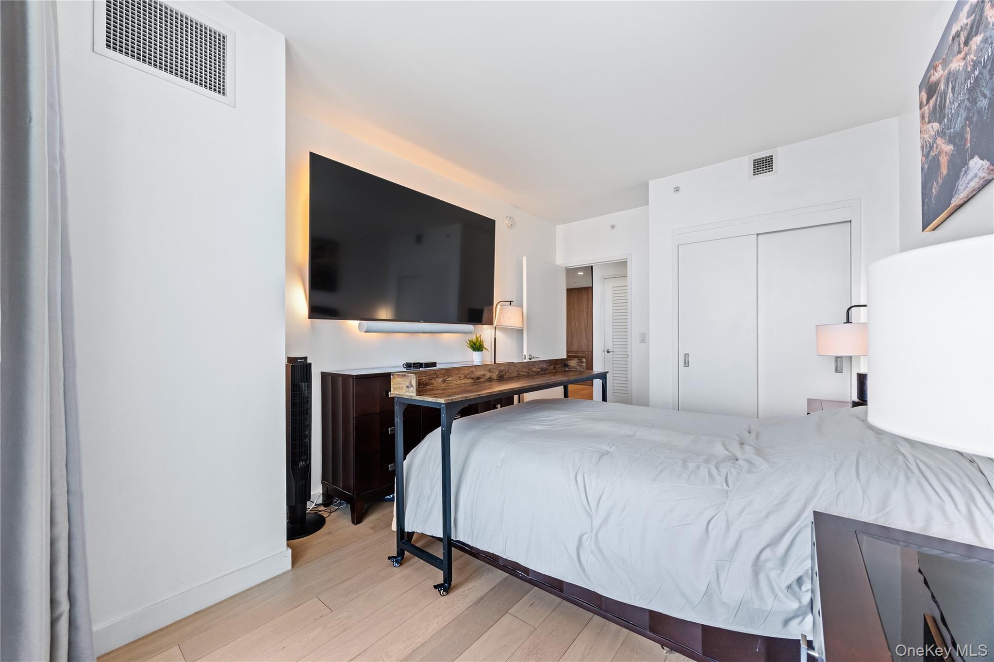 Condo 40th  Queens, NY 11354, MLS-983329-13