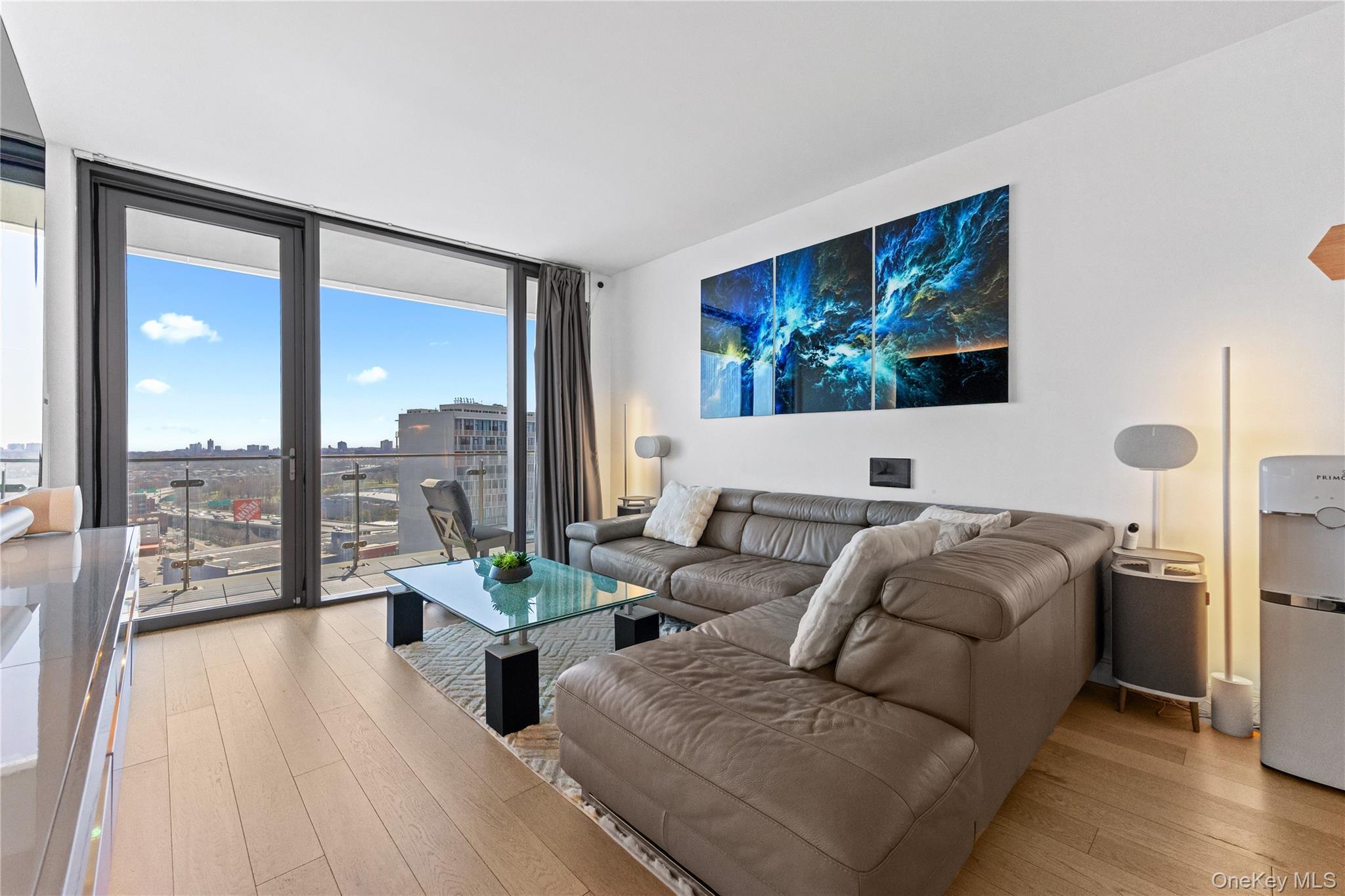 Condo 40th  Queens, NY 11354, MLS-983329-8