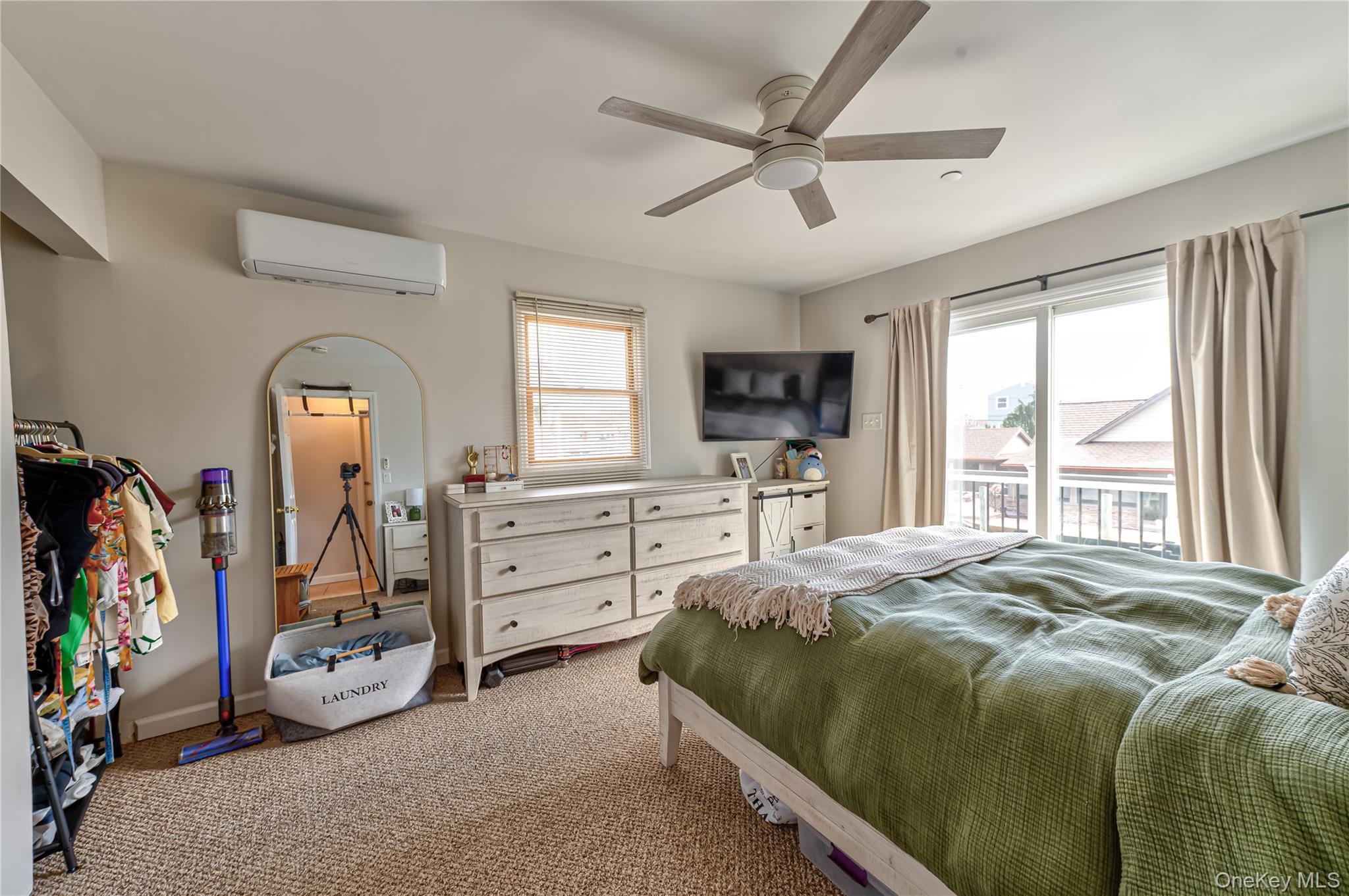 Single Family Pacific  Suffolk County, NY 11757, MLS-983340-11