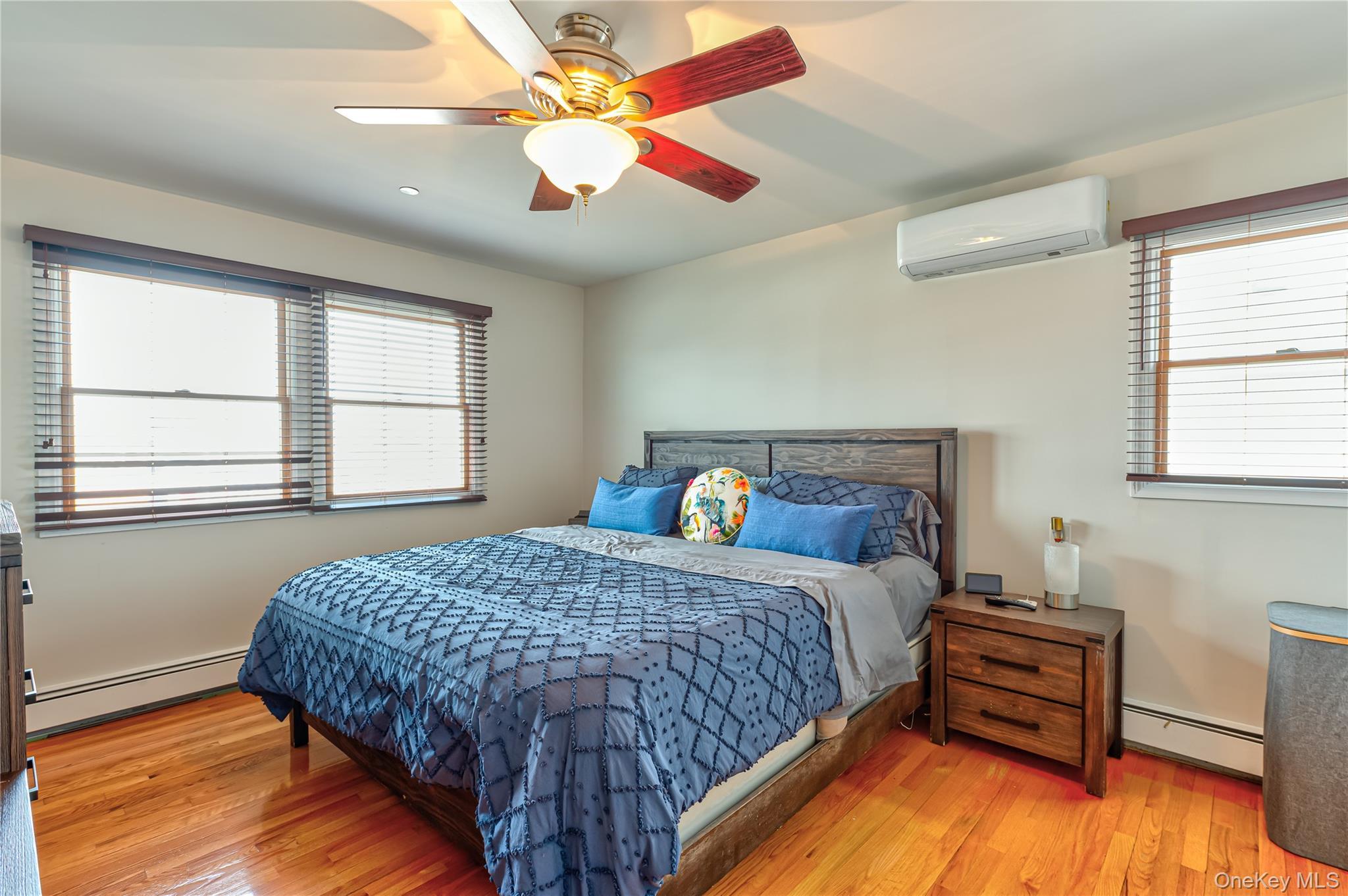 Single Family Pacific  Suffolk County, NY 11757, MLS-983340-7