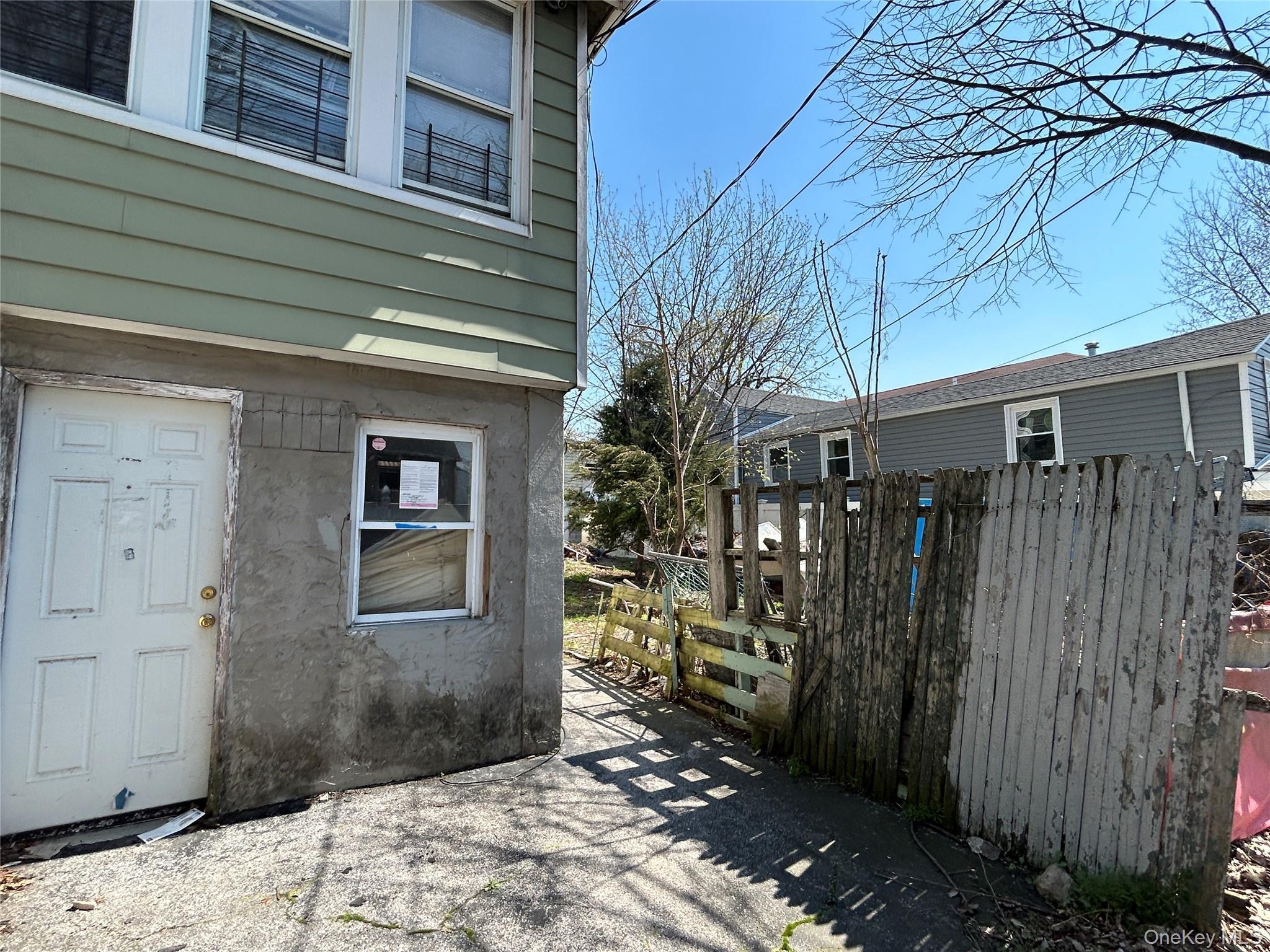 Single Family Thieriot  Bronx, NY 10473, MLS-983380-2