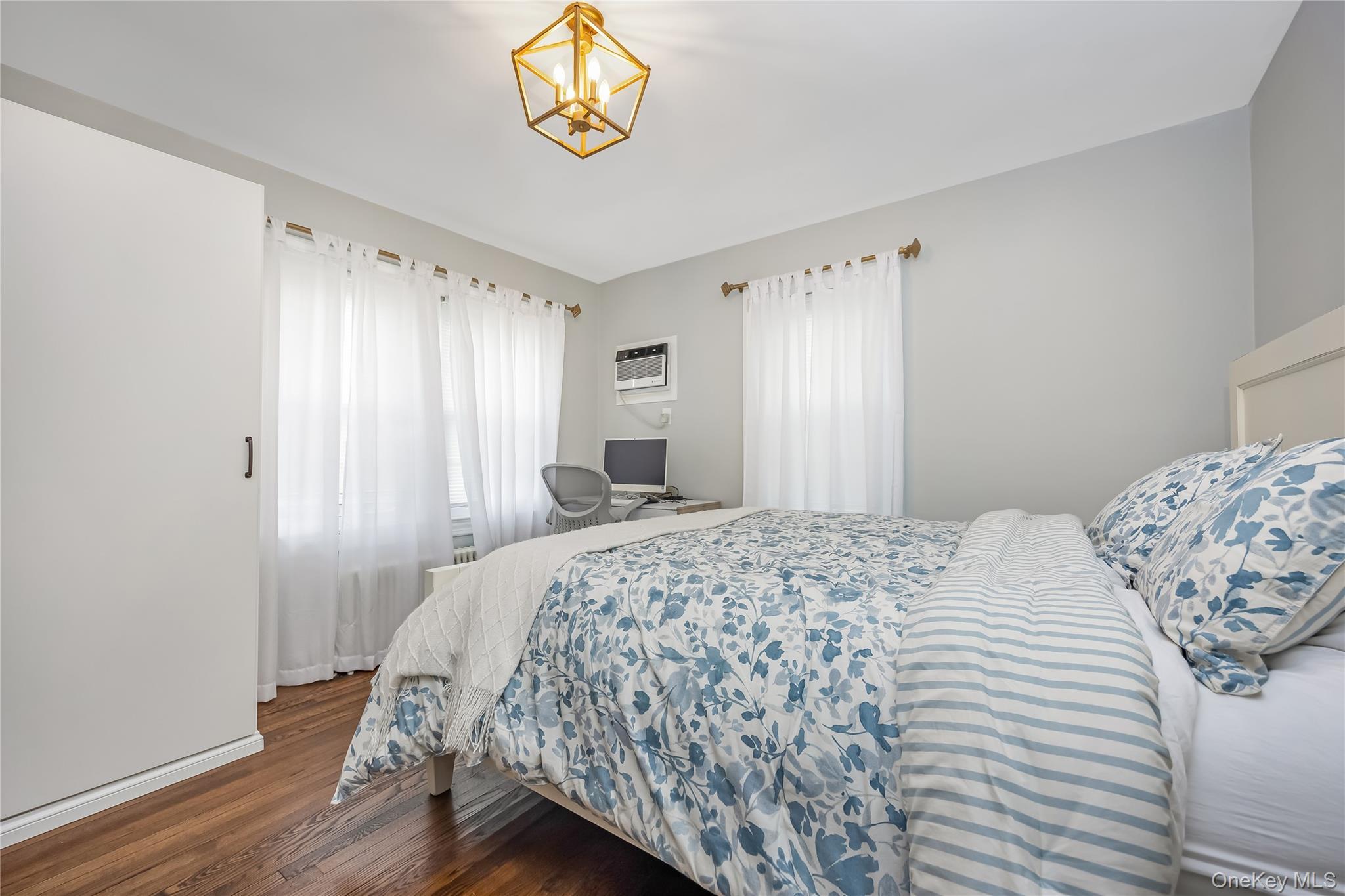 Single Family Willow  Nassau County, NY 11793, MLS-983390-18