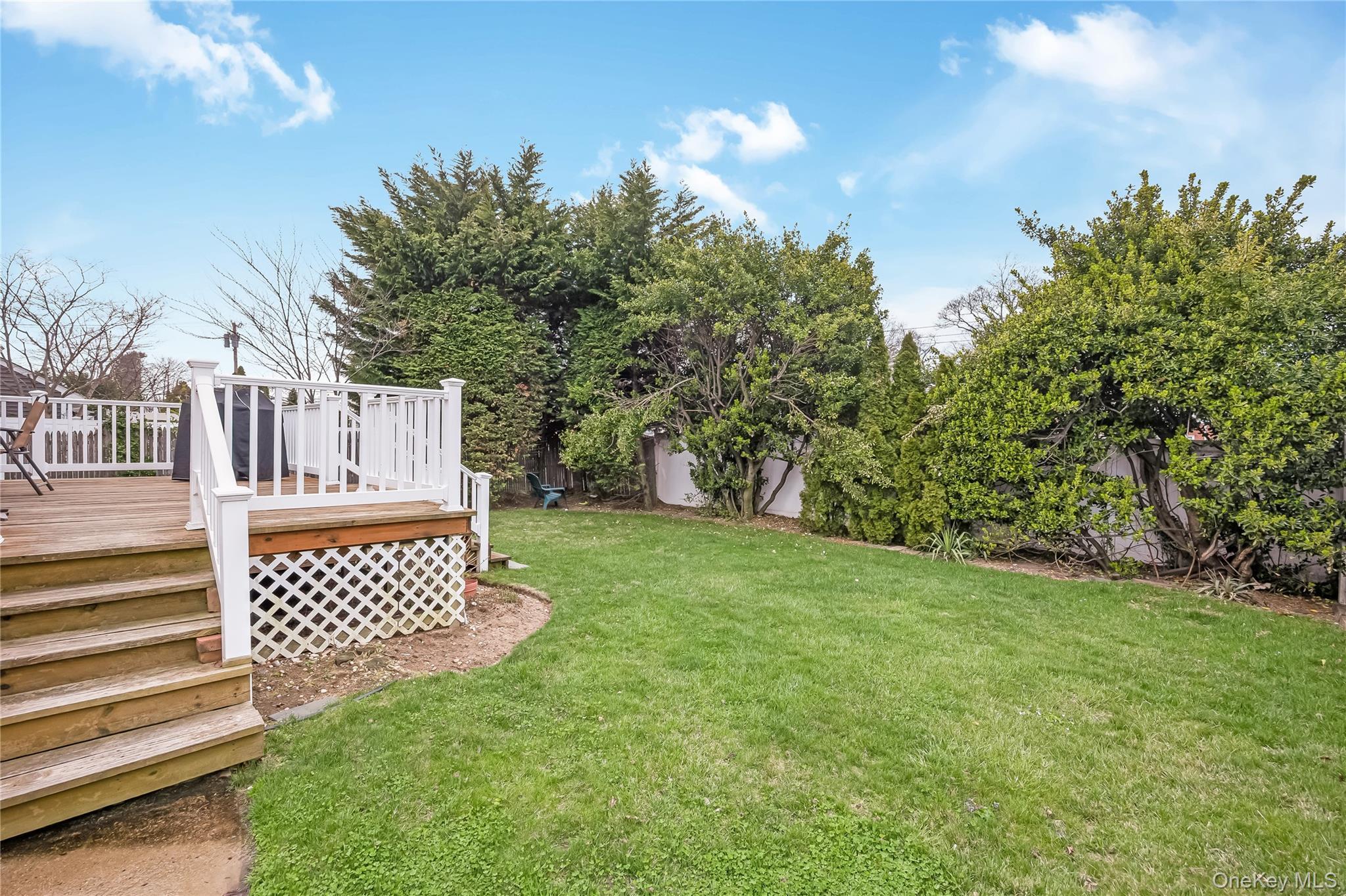 Single Family Willow  Nassau County, NY 11793, MLS-983390-6