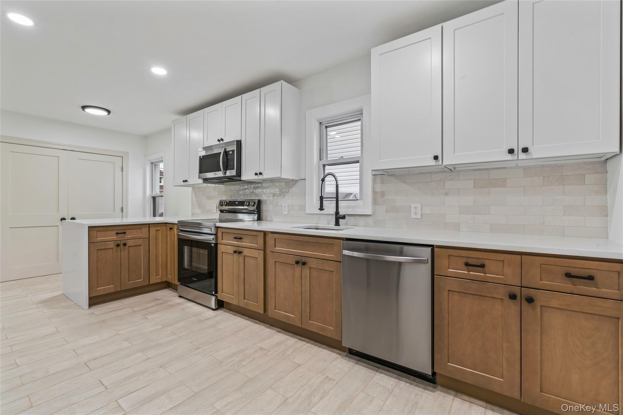 Single Family Parkway  Nassau County, NY 11510, MLS-983393-3