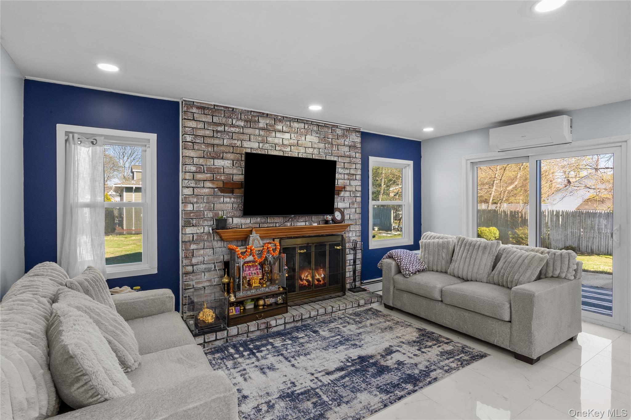 Single Family New York  Suffolk County, NY 11729, MLS-983401-15