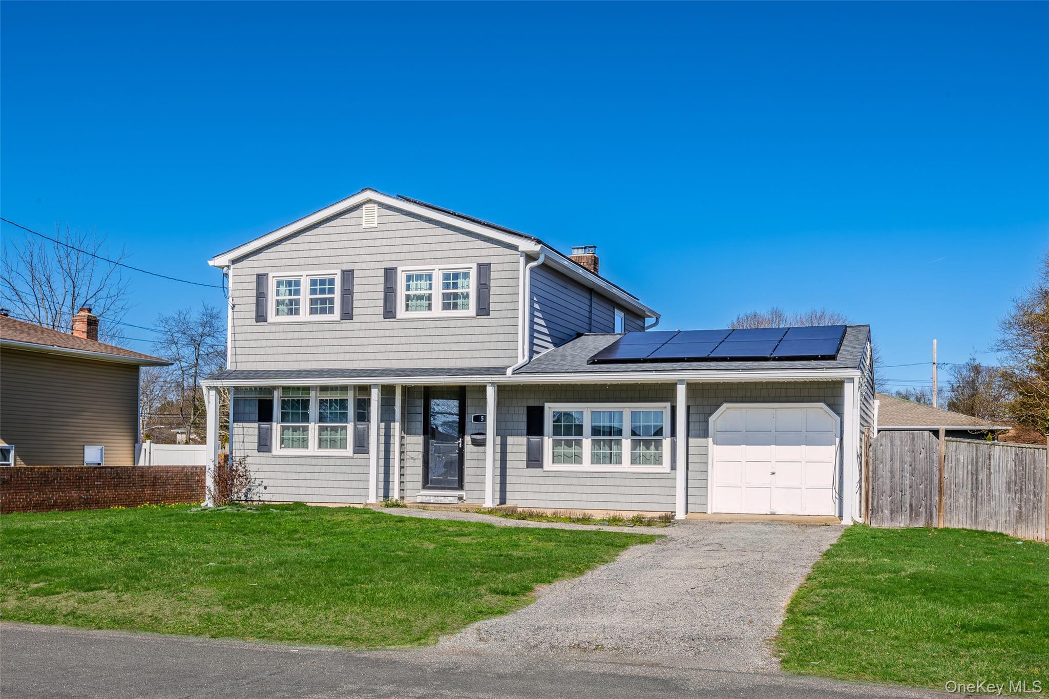 Single Family New York  Suffolk County, NY 11729, MLS-983401-2