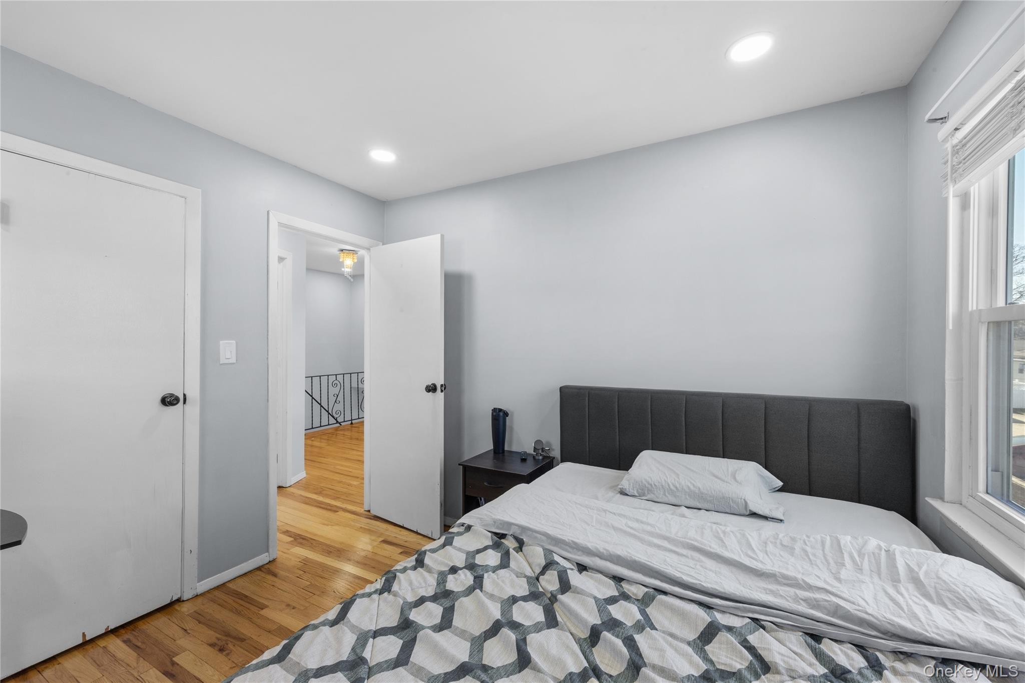 Single Family New York  Suffolk County, NY 11729, MLS-983401-22