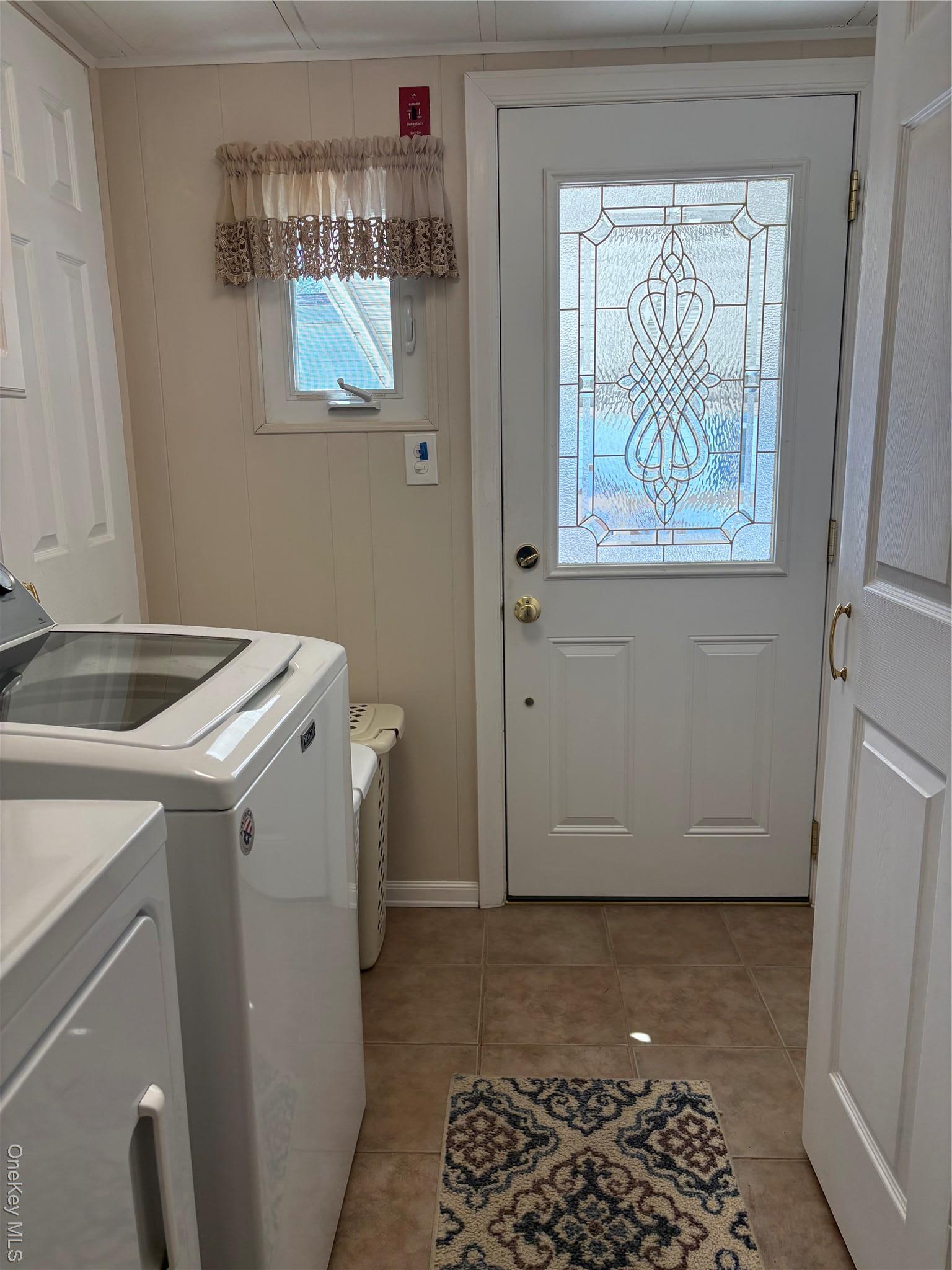 Single Family Riverleigh  Suffolk County, NY 11901, MLS-983416-16