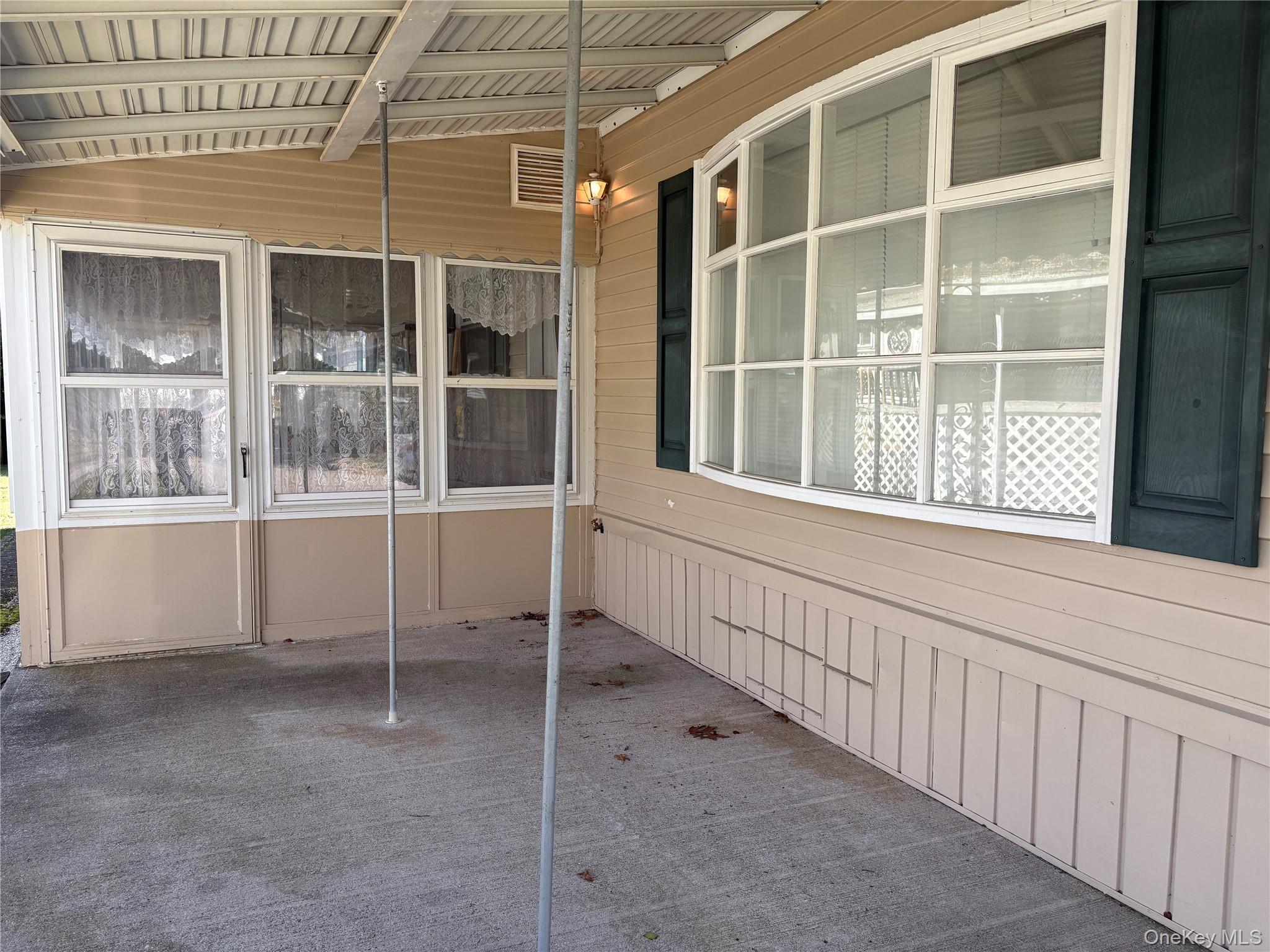 Single Family Riverleigh  Suffolk County, NY 11901, MLS-983416-2