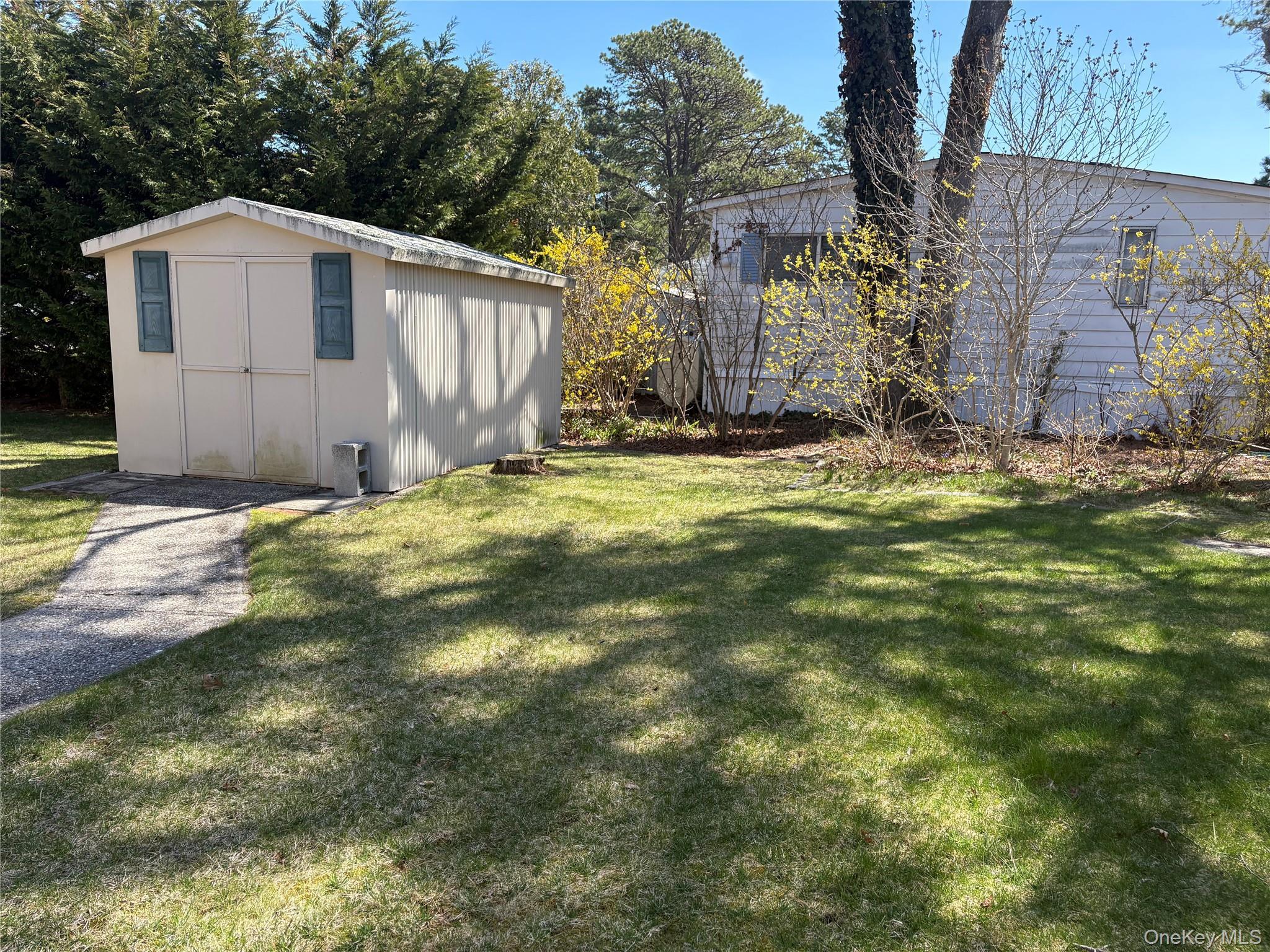 Single Family Riverleigh  Suffolk County, NY 11901, MLS-983416-3