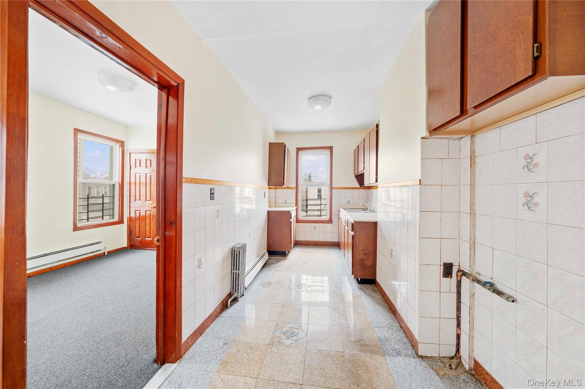 Single Family 77th  Queens, NY 11421, MLS-983420-10