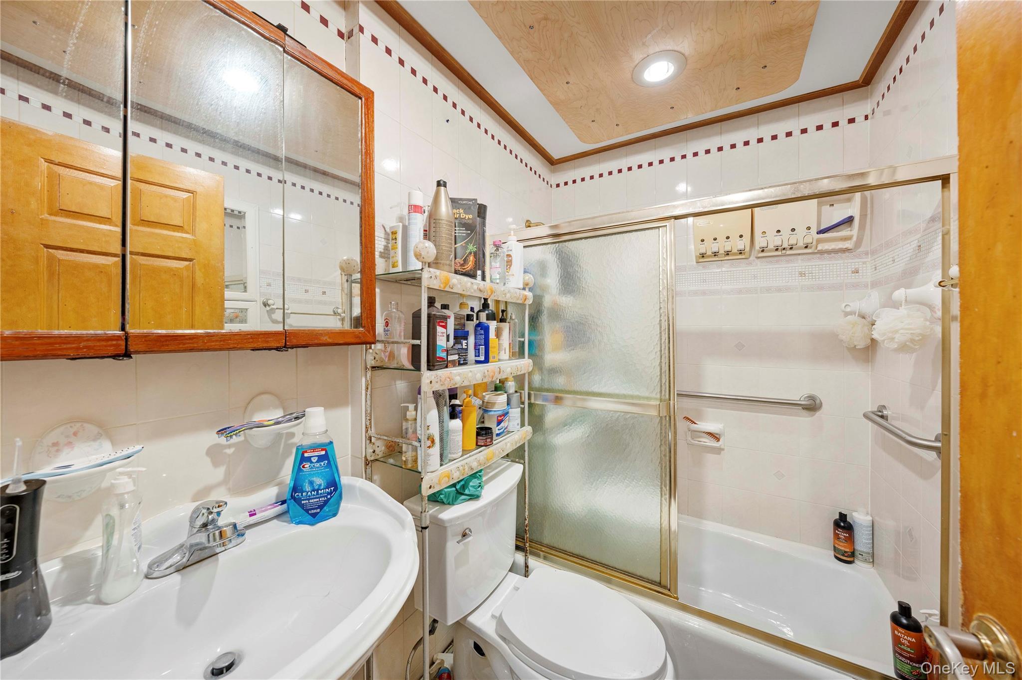 Single Family 77th  Queens, NY 11421, MLS-983420-21