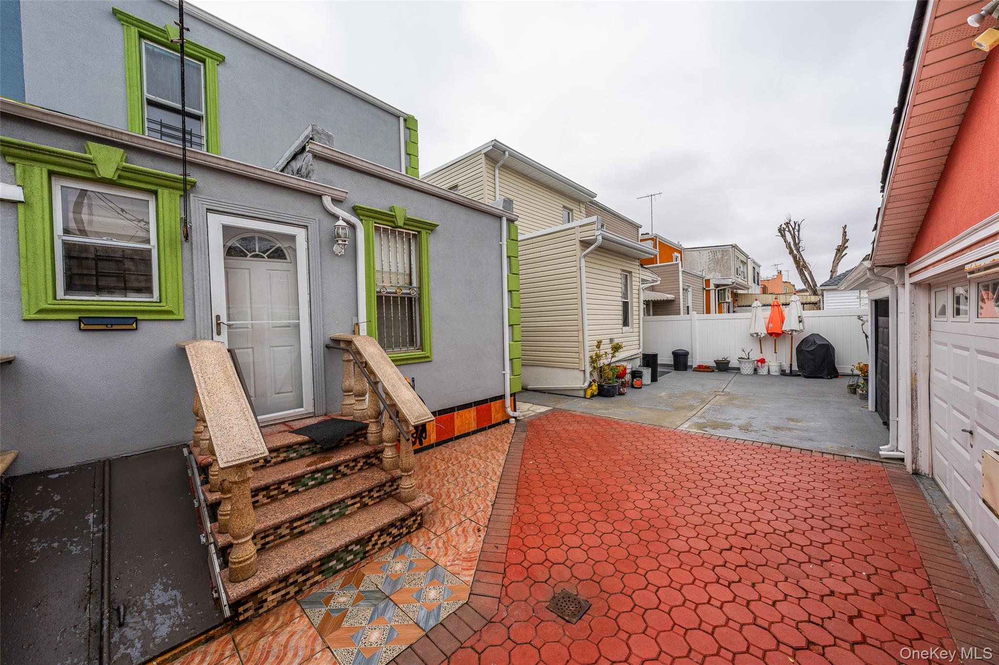 Single Family 77th  Queens, NY 11421, MLS-983420-31