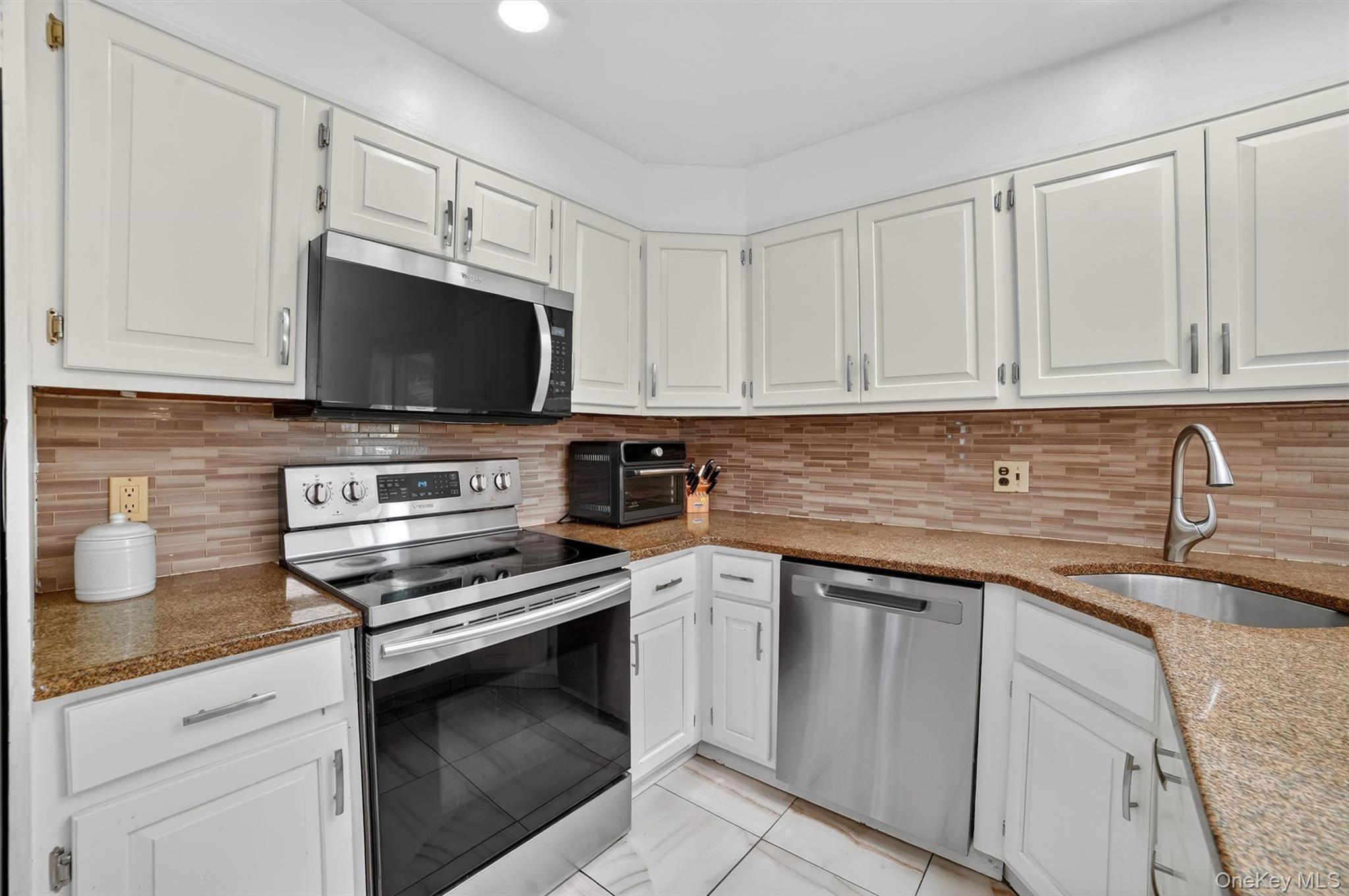 Single Family Overlook  Westchester County, NY 10598, MLS-983428-6